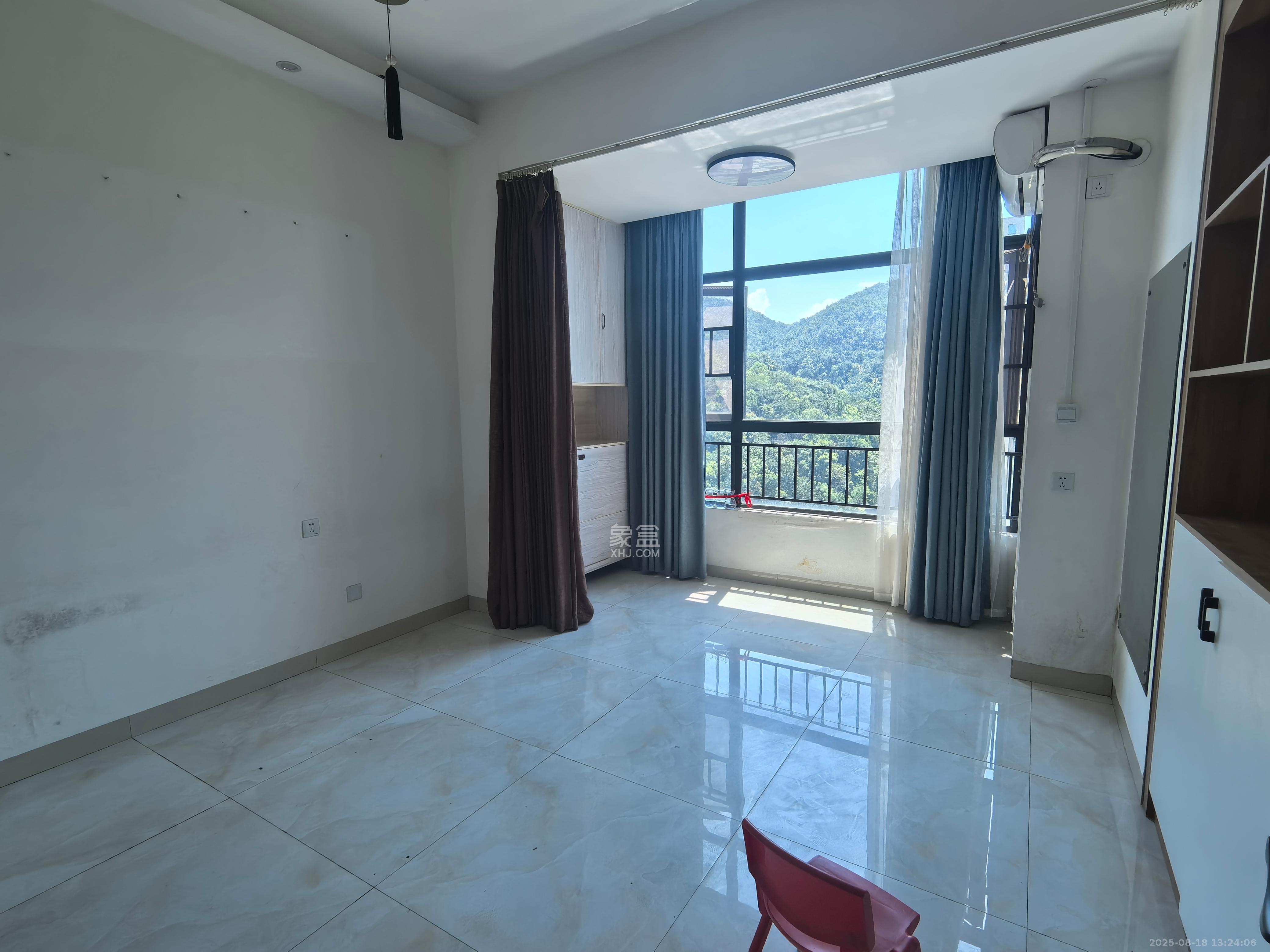 金茂梅溪湖 1室1厅1卫 1500.0元/月 金茂梅溪湖 1室1厅1卫 1500.0元/月室内图