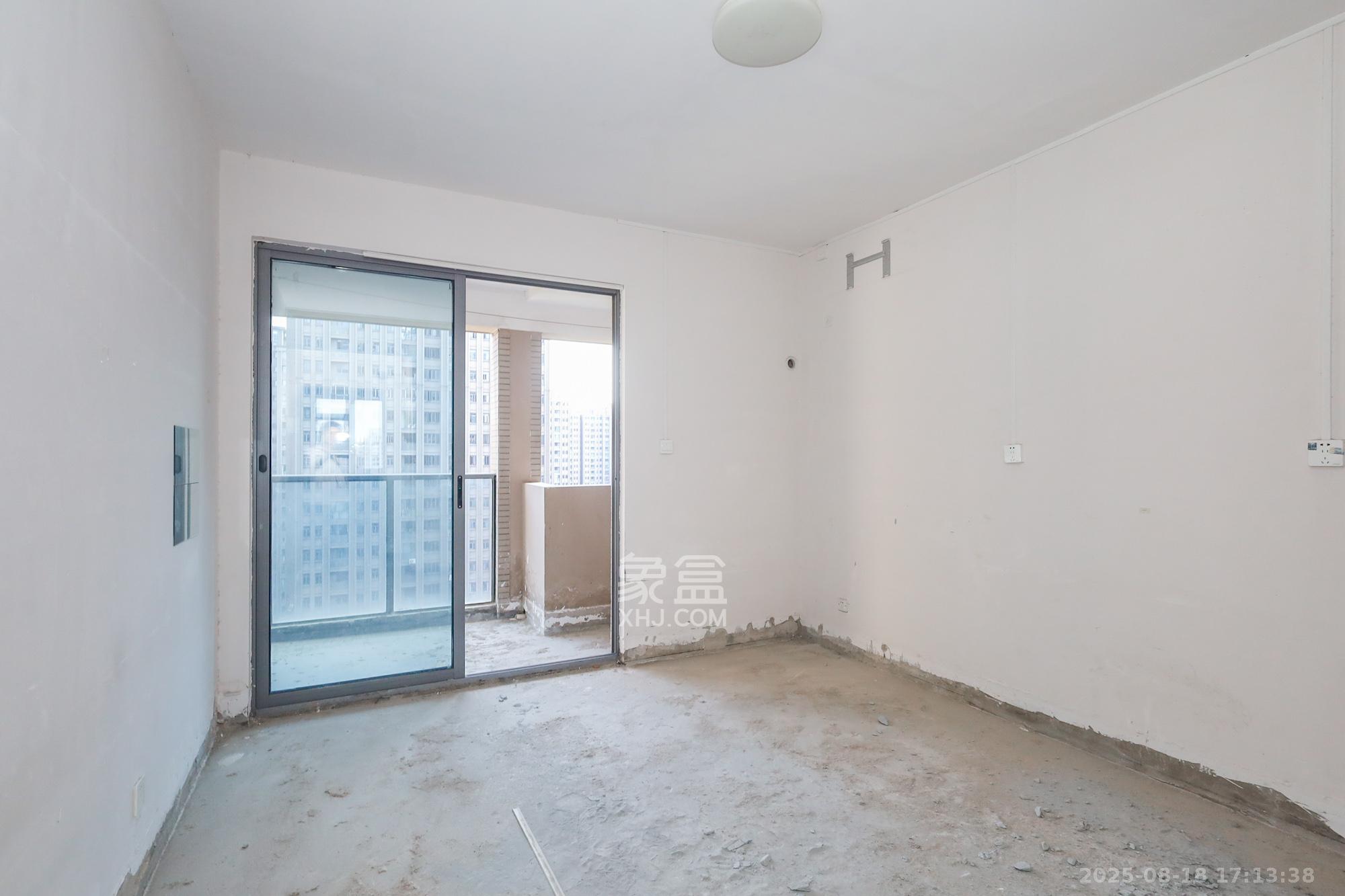 八方小区C区  3室2厅2卫    380.0万 八方小区C区  3室2厅2卫    380.0万卧室