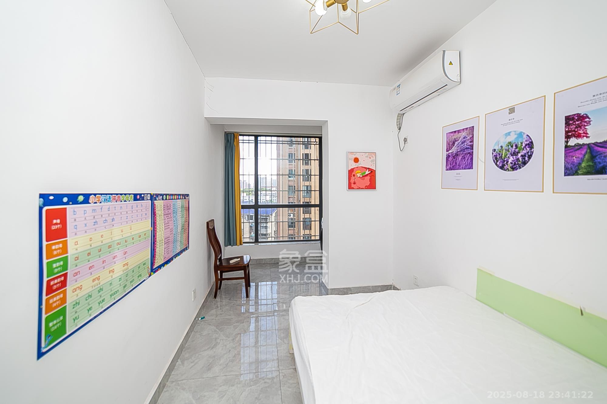 剑桥名门  2室1厅1卫    56.0万 剑桥名门  2室1厅1卫    56.0万卧室