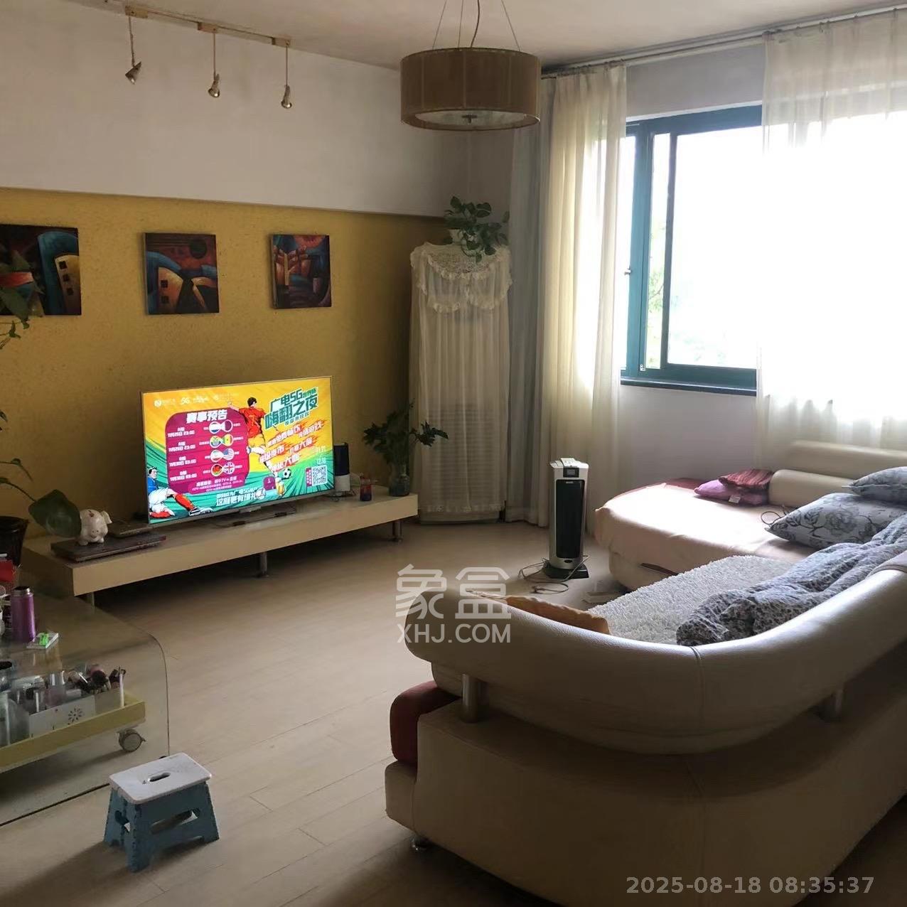 东方新城  2室1厅1卫   2200.00元/月
