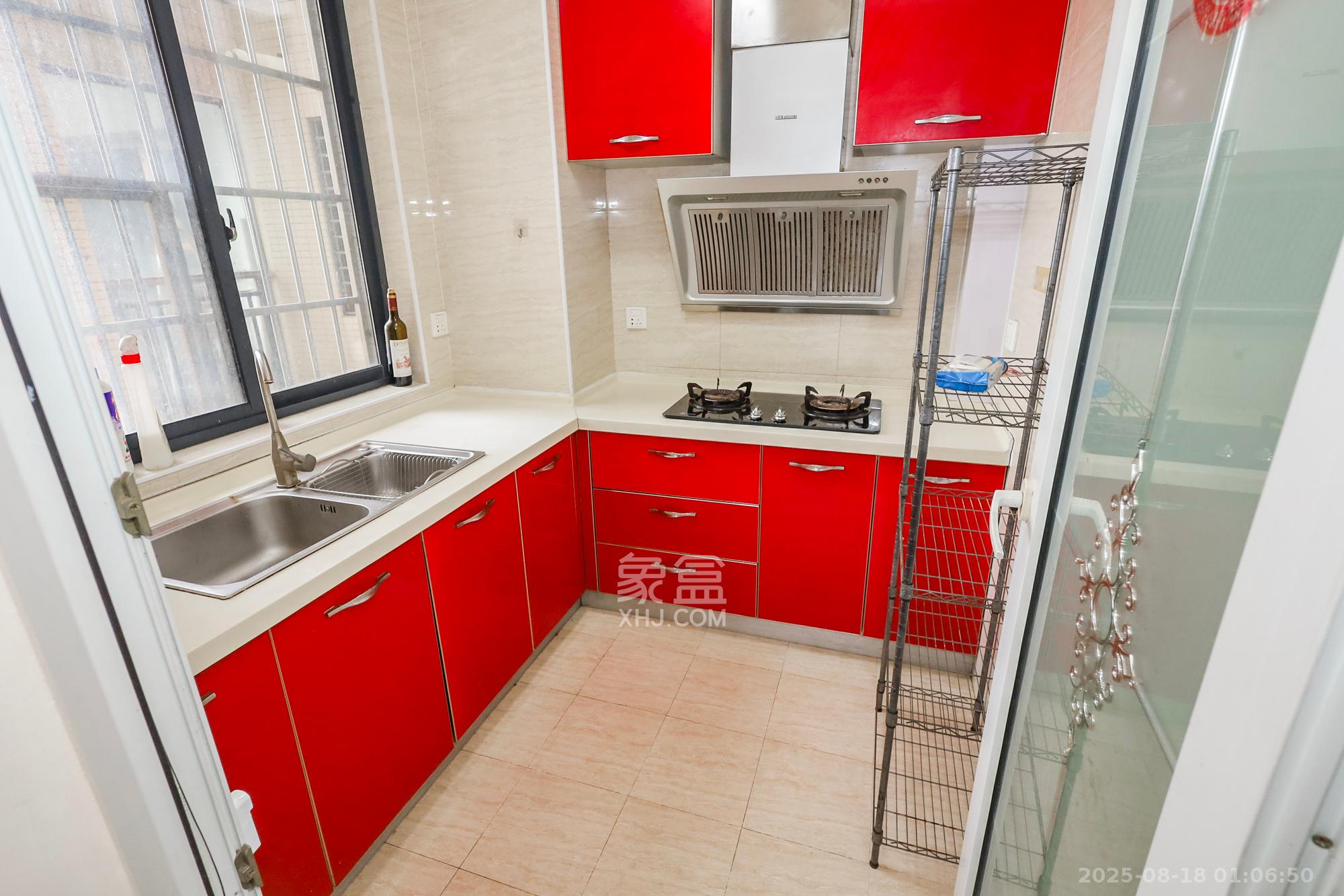 钰龙天下一期 1室2厅1卫 200.0万 钰龙天下一期 1室2厅1卫 200.0万厨房