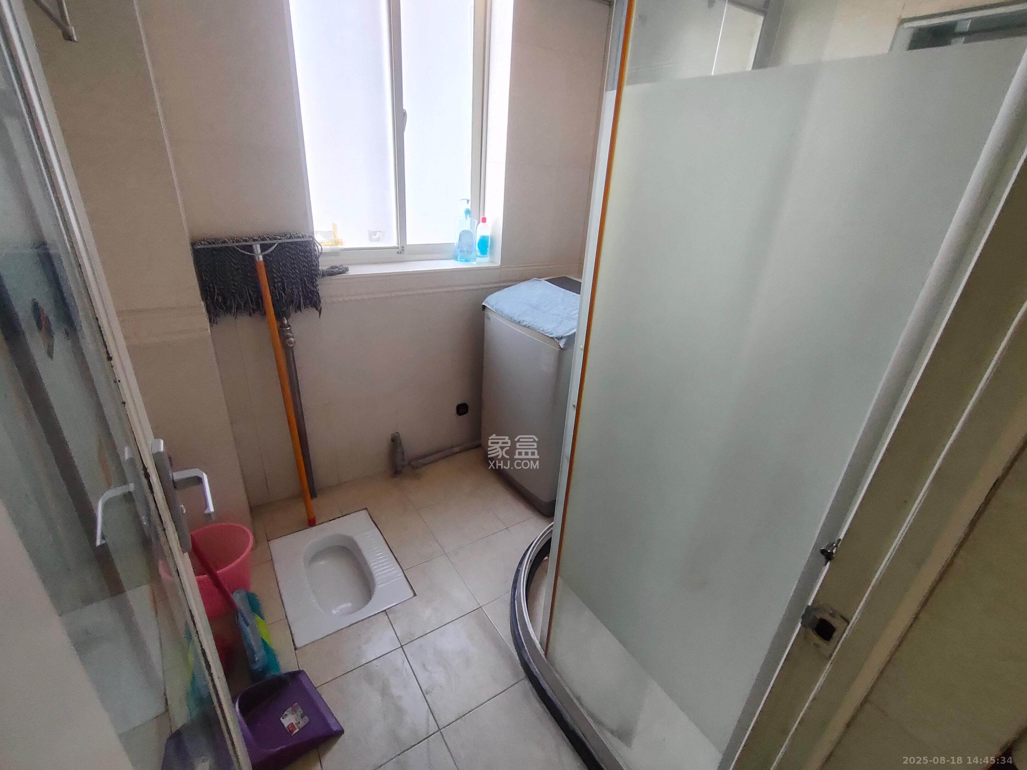 中建桂苑  3室2厅1卫   2400.00元/月室内图