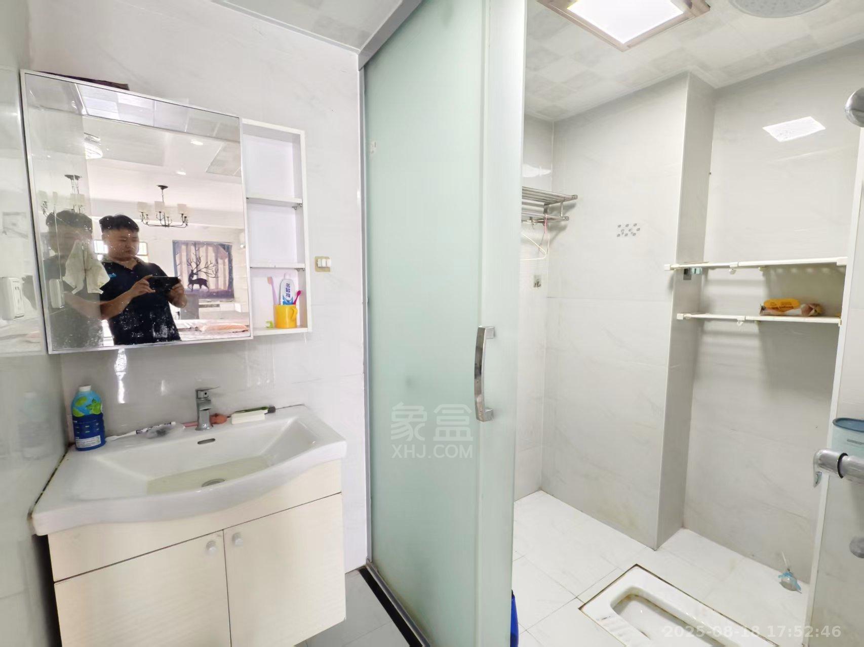 圣华名城建设北路110号 1室1厅1卫 900.0元/月 圣华名城建设北路110号 1室1厅1卫 900.0元/月室内图