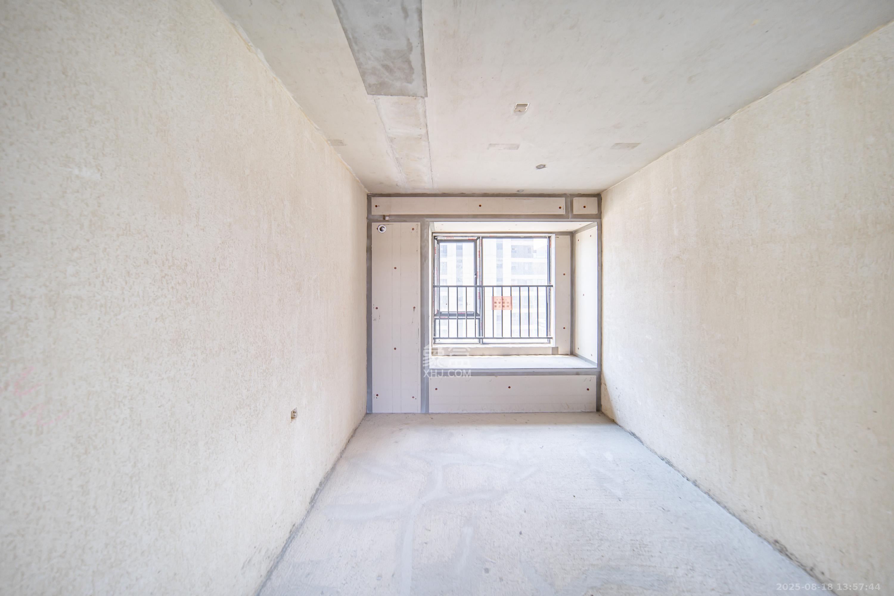 城发恒伟洋湖映2009 4室2厅2卫 176.0万 城发恒伟洋湖映2009 4室2厅2卫 176.0万卧室