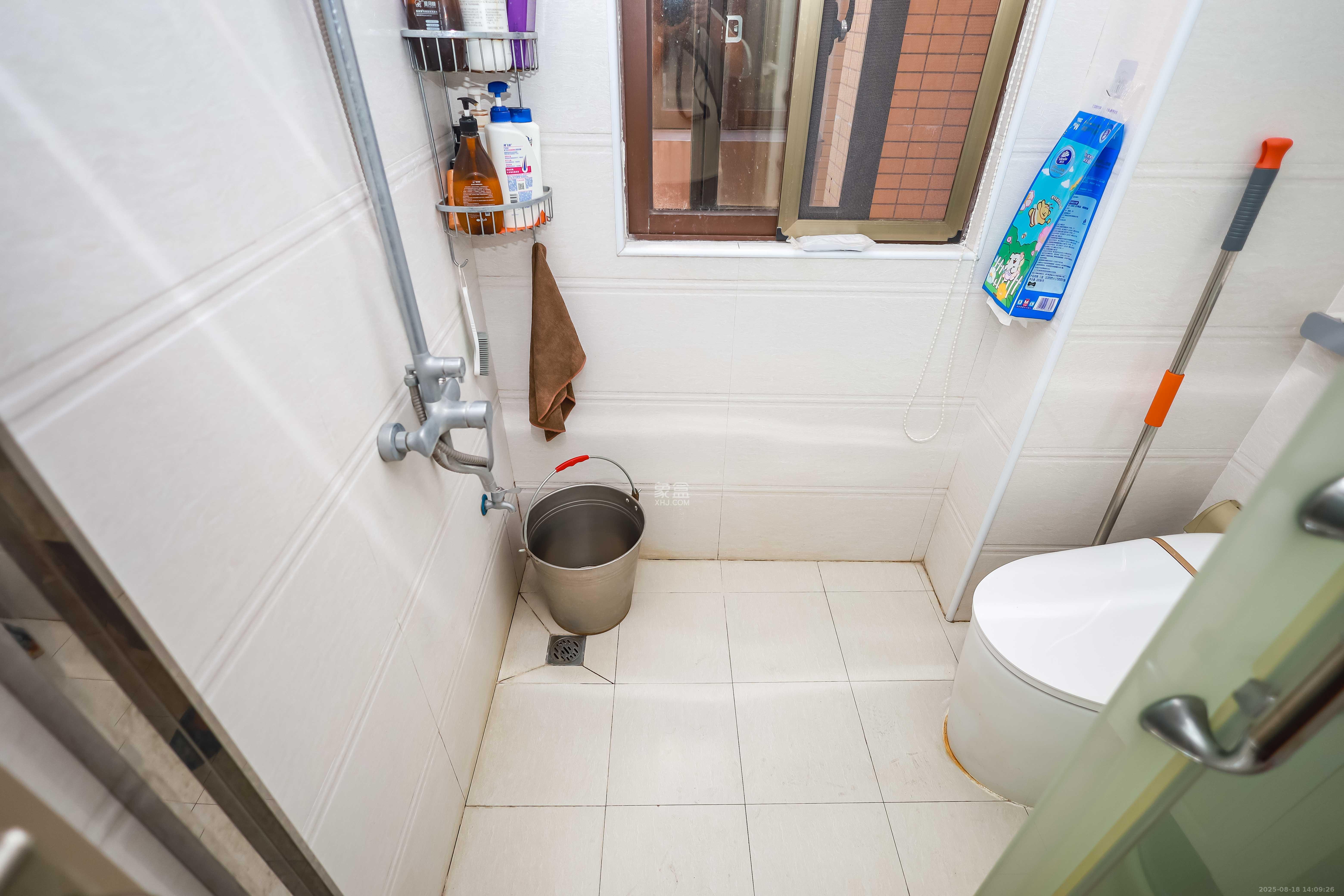 盛景谷山里  2室1厅1卫    85.0万 盛景谷山里  2室1厅1卫    85.0万卫生间