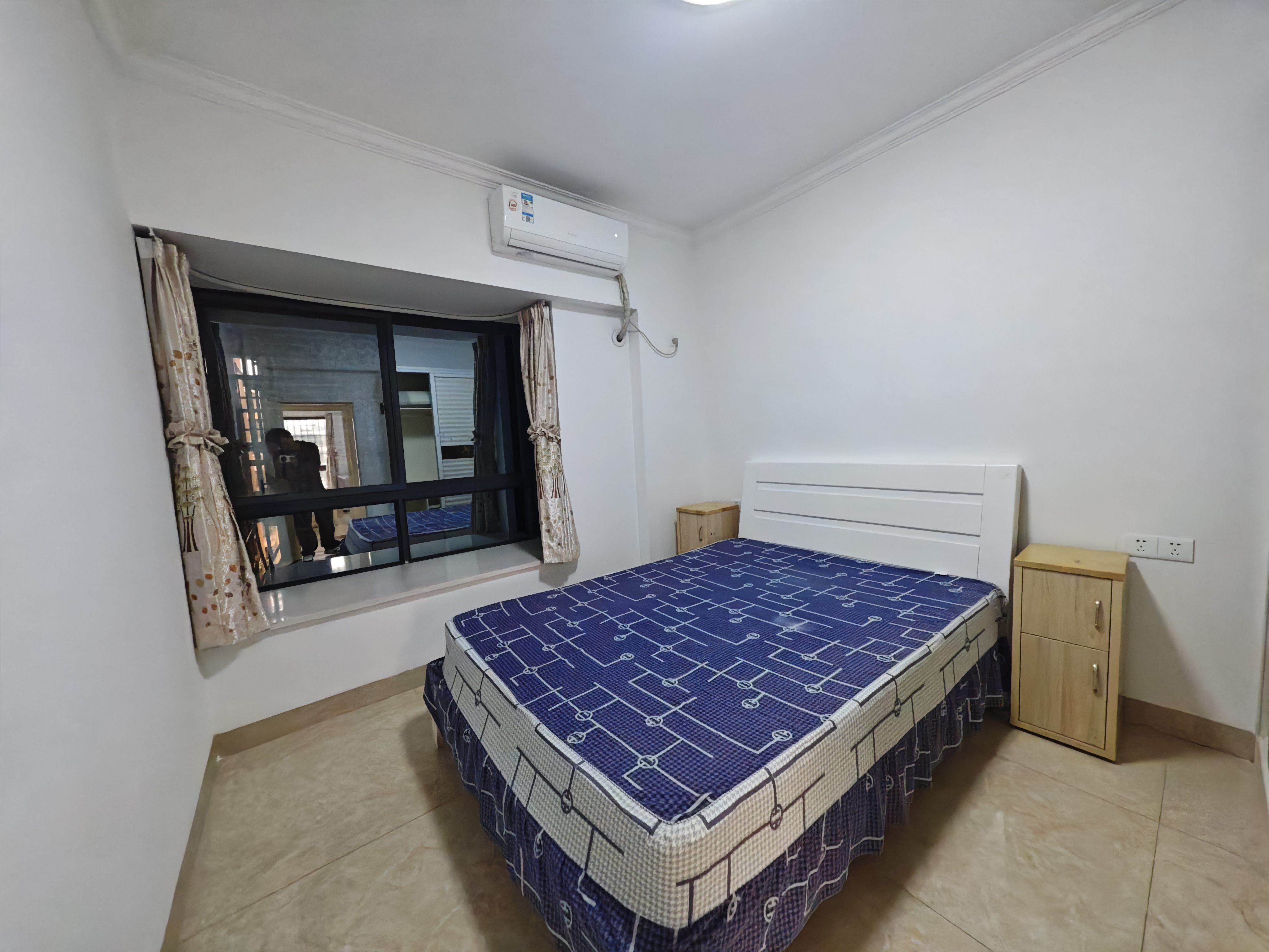 星华佳园 4室2厅2卫 206.0万 星华佳园 4室2厅2卫 206.0万客厅