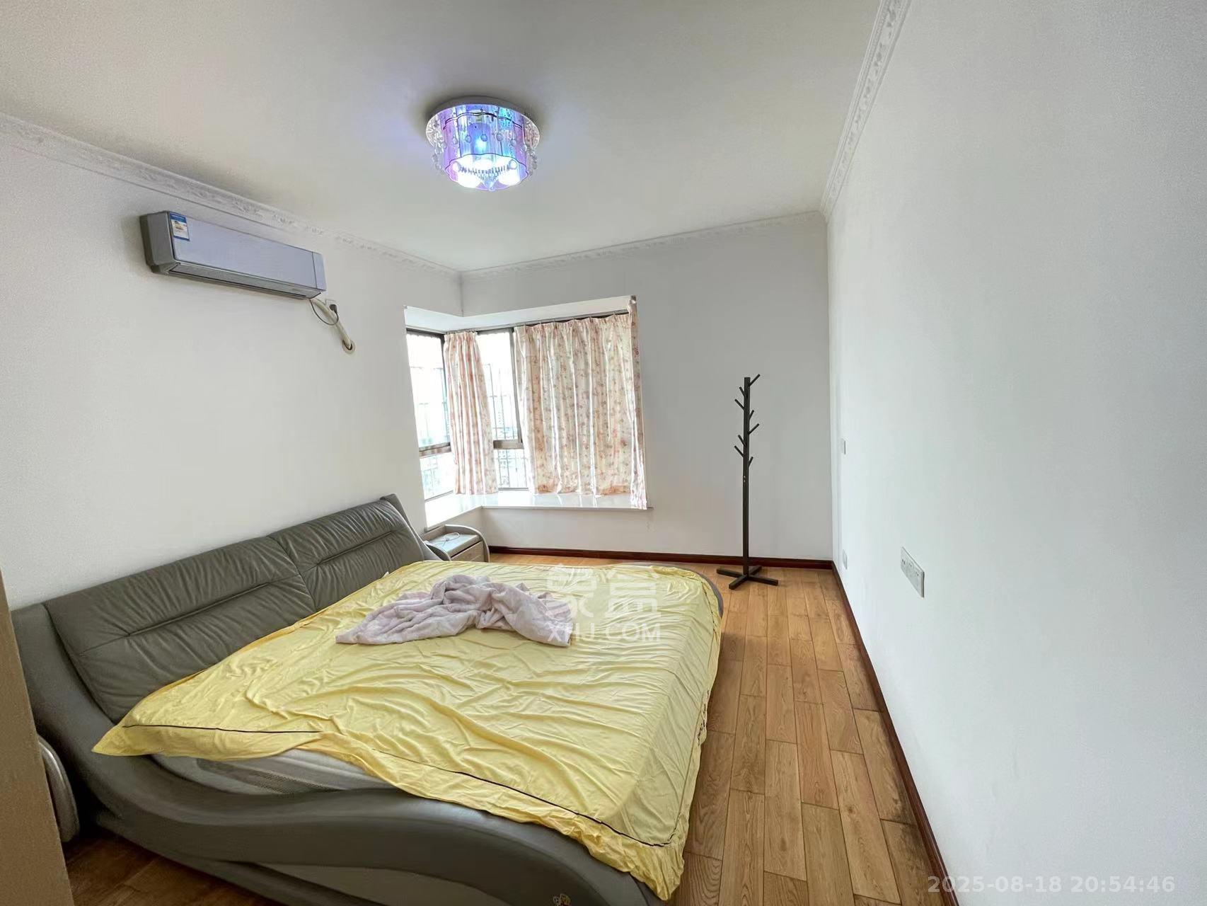 君悦紫园 2室2厅1卫 2600.0元/月 君悦紫园 2室2厅1卫 2600.0元/月室内图