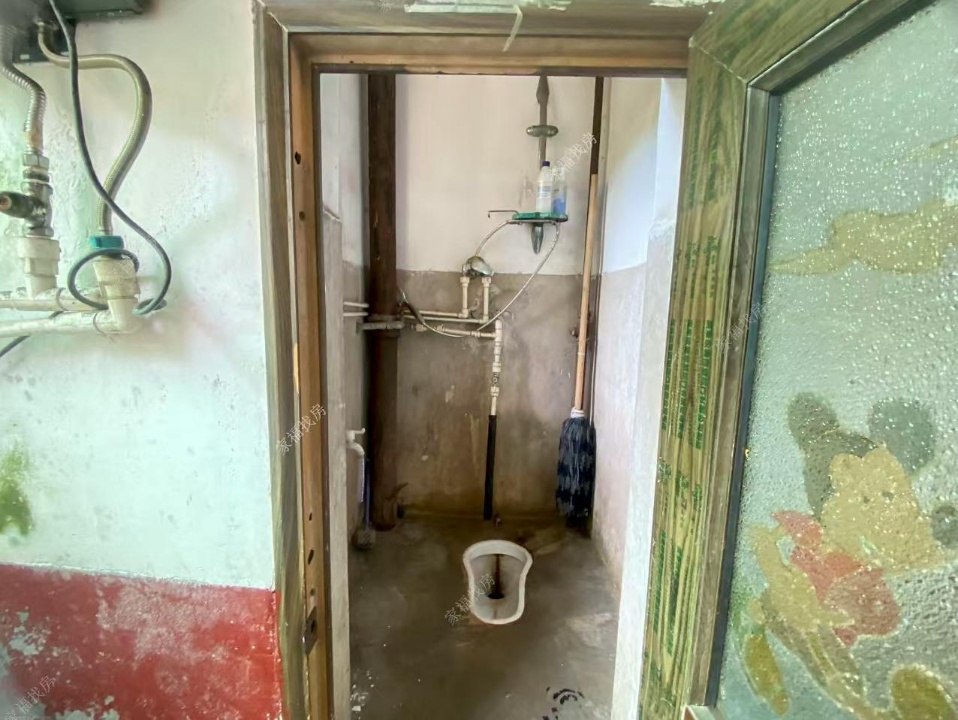 物资局家属楼(童家社区)  1室1厅1卫    15.8万 物资局家属楼(童家社区)  1室1厅1卫    15.8万客厅