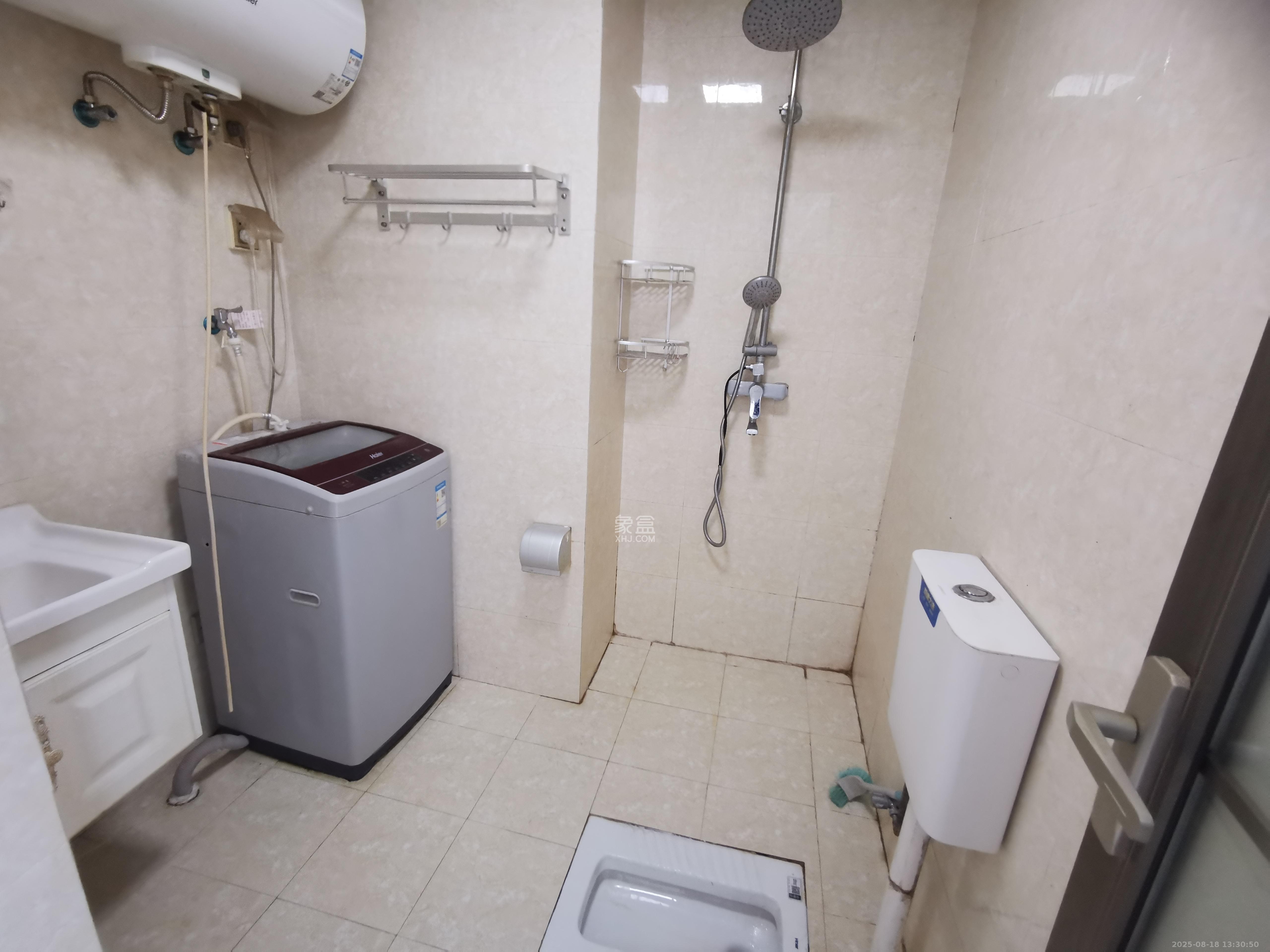 众东国际 1室1厅1卫 1800.0元/月 众东国际 1室1厅1卫 1800.0元/月室内图