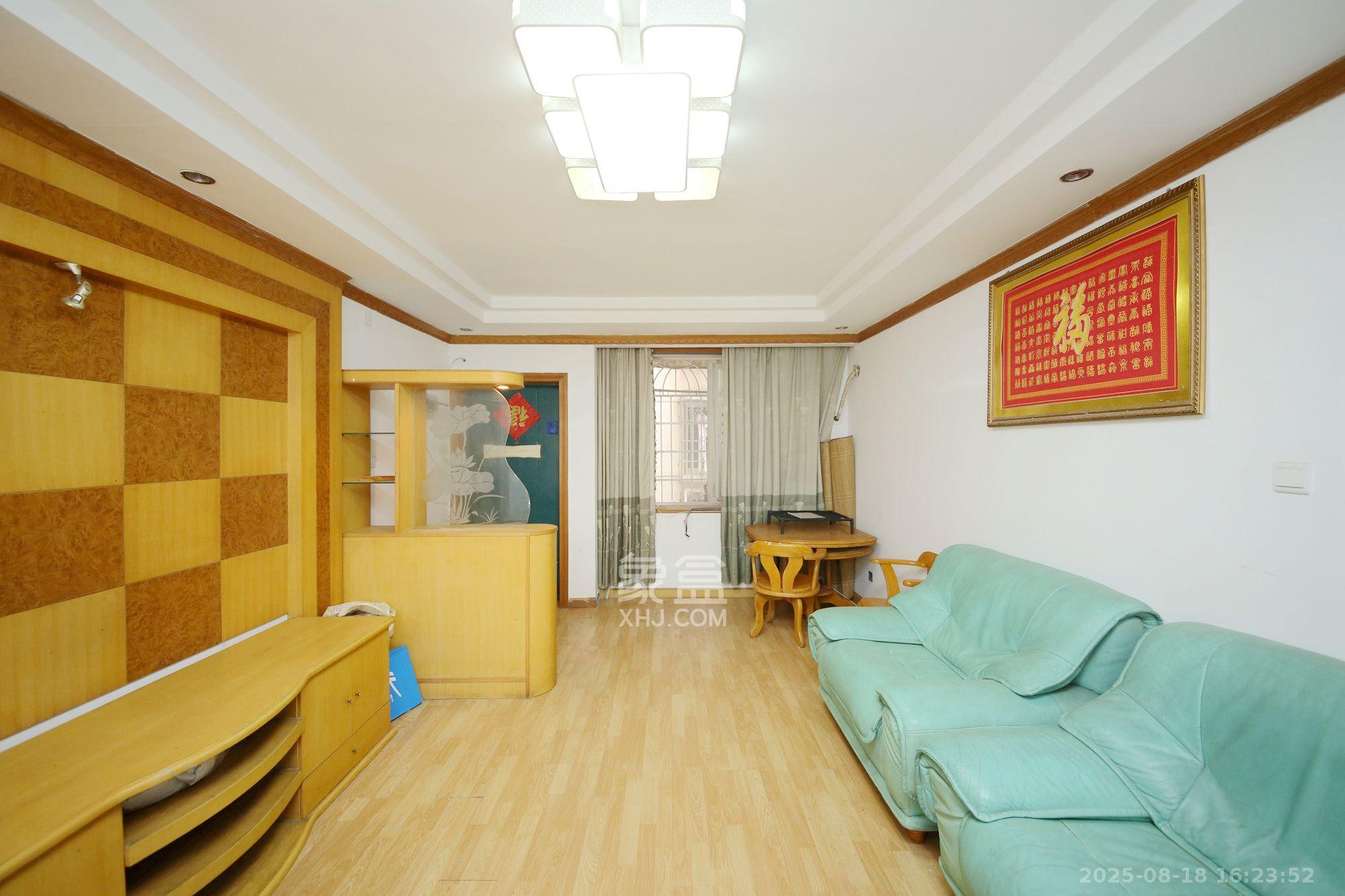 金泰小区 3室2厅1卫 1800.0元/月 金泰小区 3室2厅1卫 1800.0元/月室内图