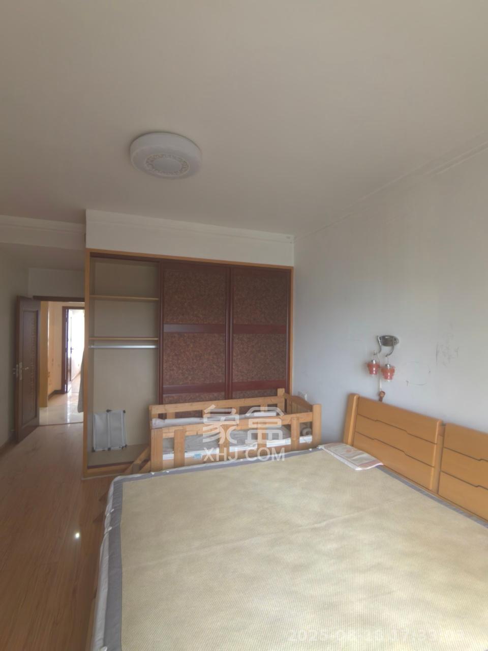 联诚国际城  3室2厅2卫   1500.00元/月室内图