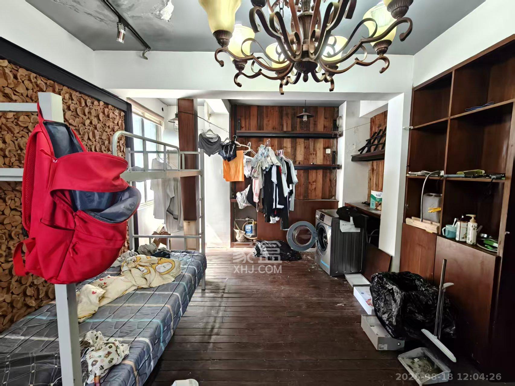 君临国际  3室2厅1卫    5300.0元/月室内图