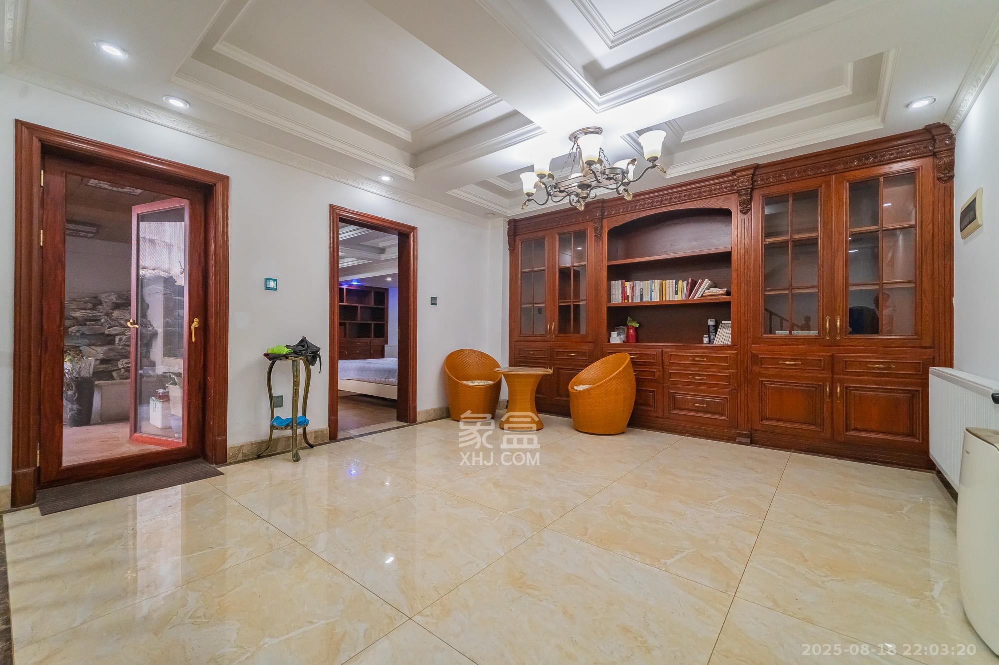 海伦春天  5室2厅3卫    288.0万其他