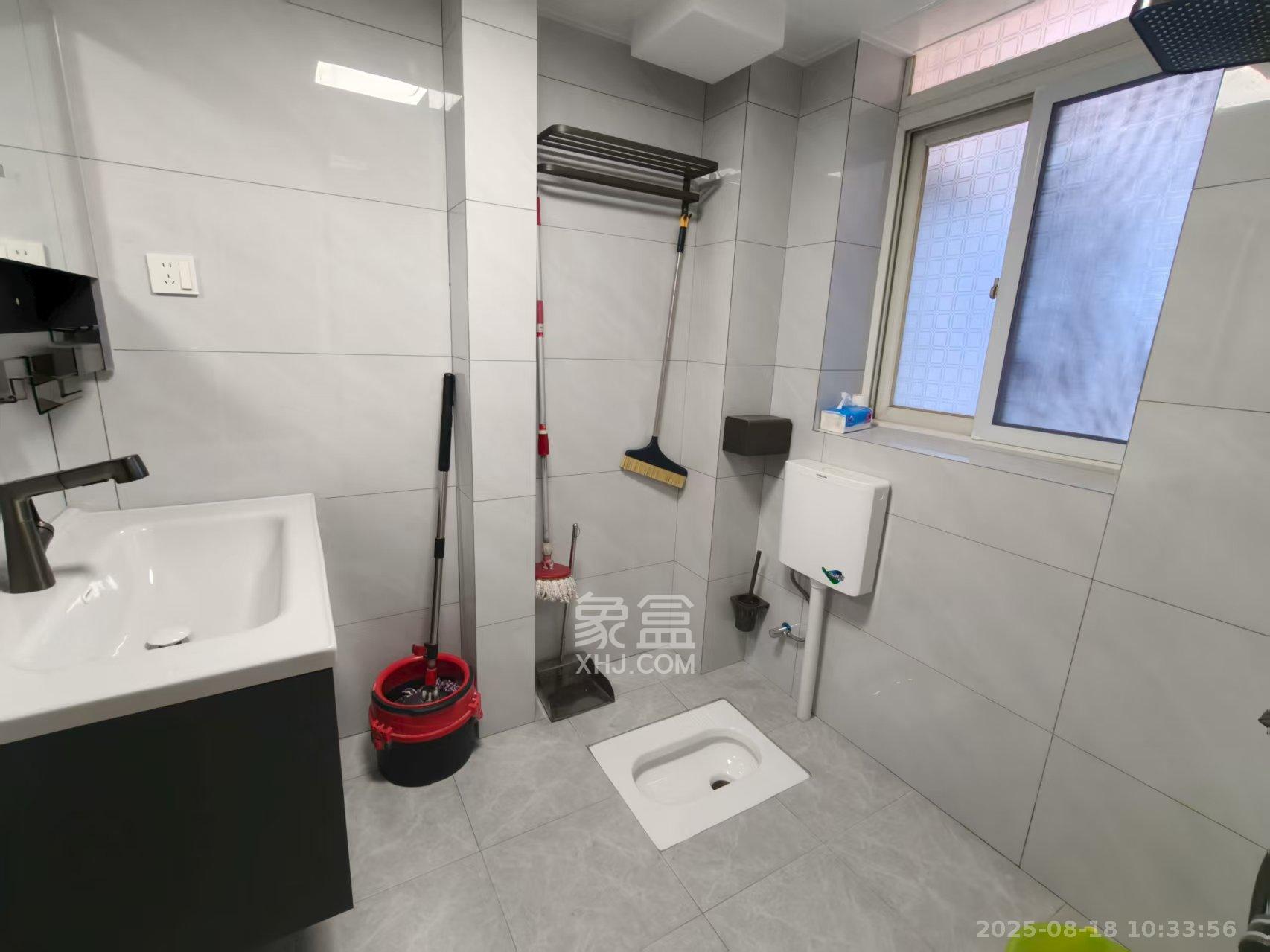 招生办宿舍 3室2厅1卫 3000.0元/月 招生办宿舍 3室2厅1卫 3000.0元/月室内图