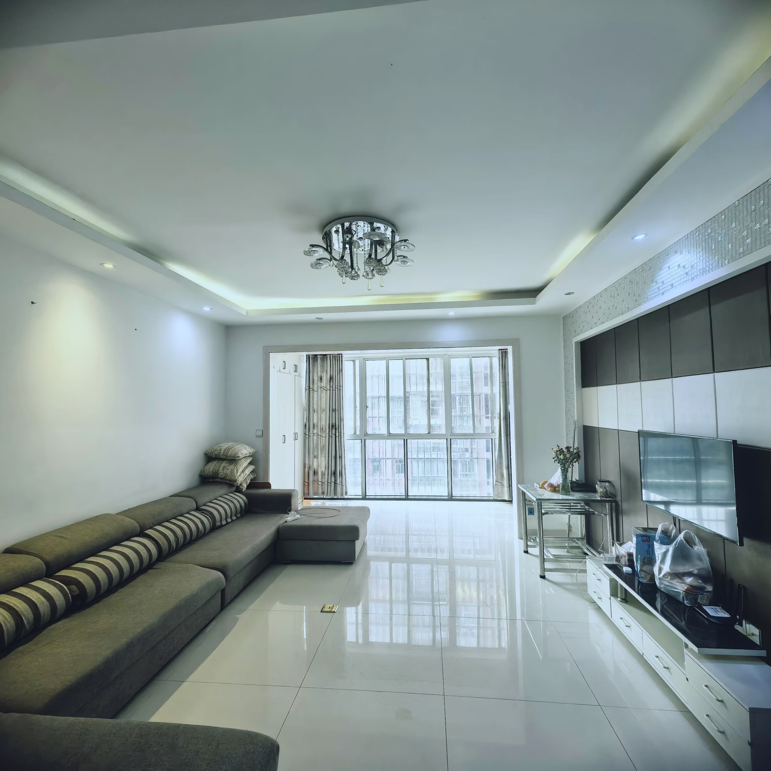 卧龙港  3室2厅2卫    65.5万 卧龙港  3室2厅2卫    65.5万室内图