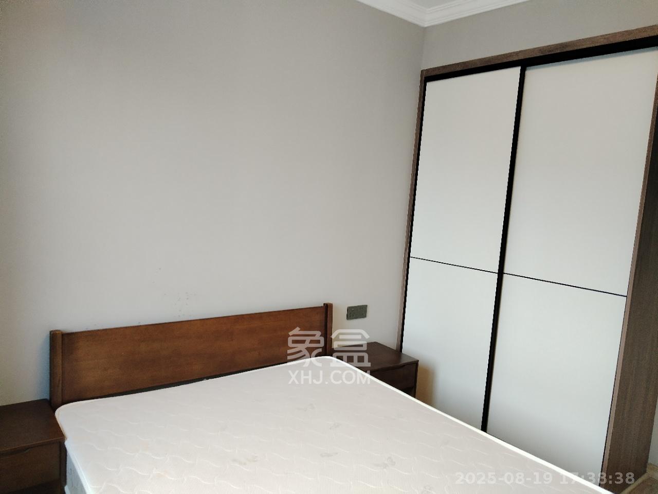 澳海月亮湾 3室2厅1卫 1900.0元/月 澳海月亮湾 3室2厅1卫 1900.0元/月室内图