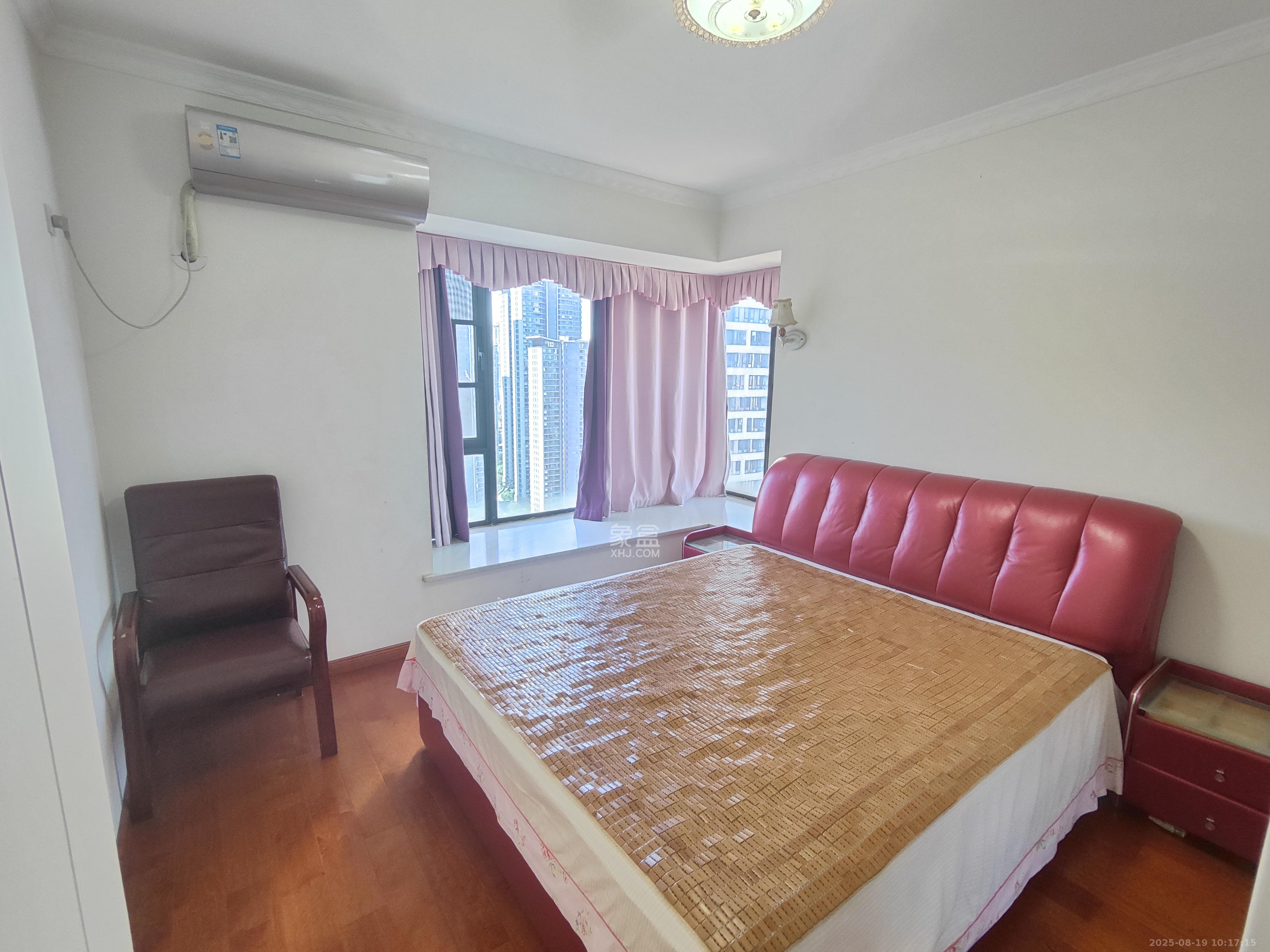 天健壹平方英里(天健芙蓉盛世二期) 4室2厅2卫 4600.0元/月 天健壹平方英里(天健芙蓉盛世二期) 4室2厅2卫 4600.0元/月室内图