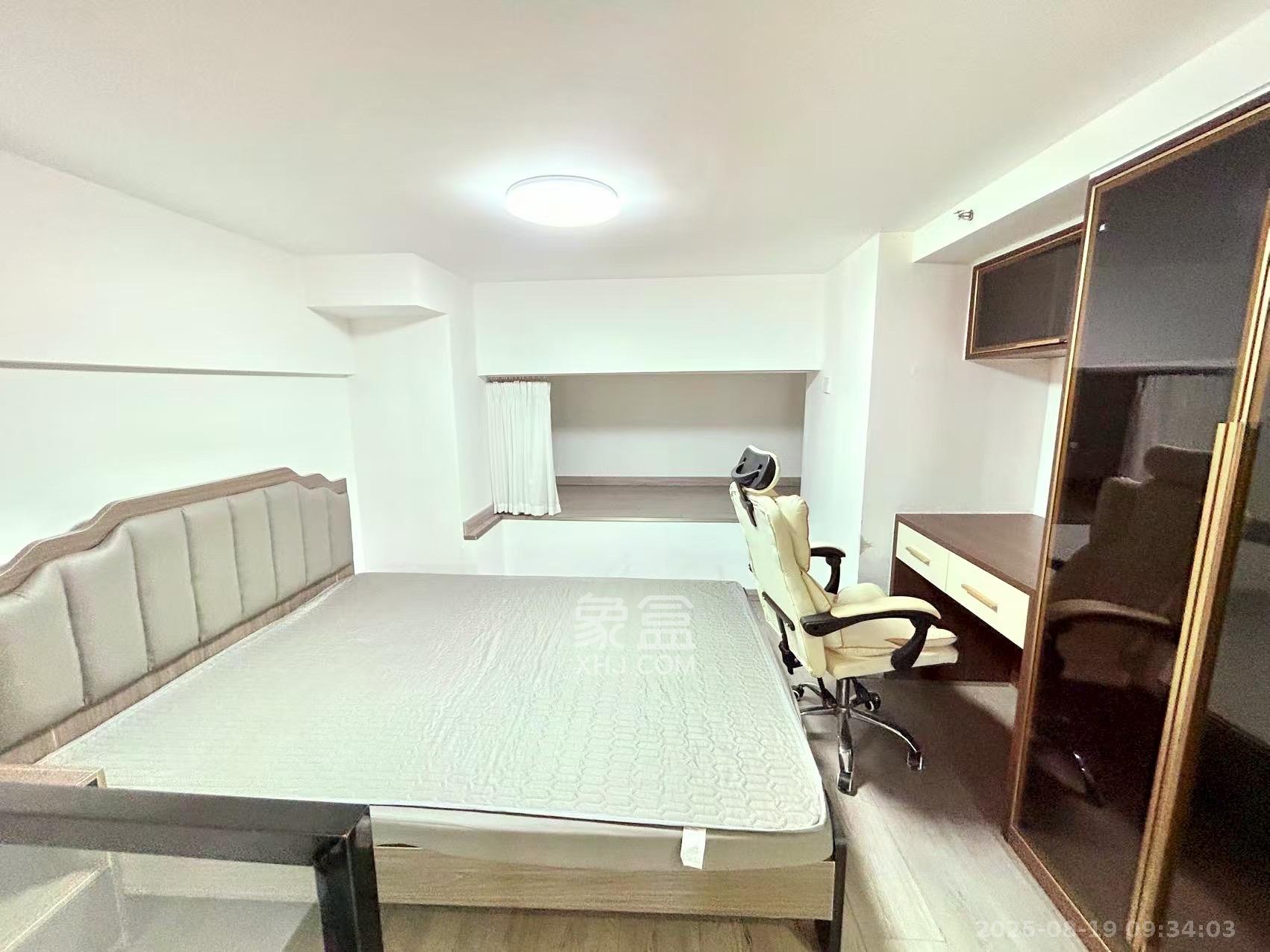 藏珑湖上公馆  2室1厅1卫   2300.00元/月室内图