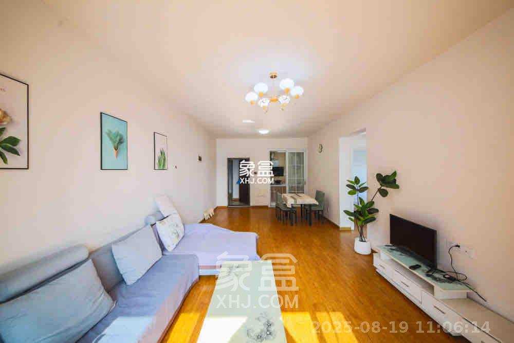 富兴嘉城(富兴汇中央)  2室2厅1卫    2100.0元/月 富兴嘉城(富兴汇中央)  2室2厅1卫    2100.0元/月室内图