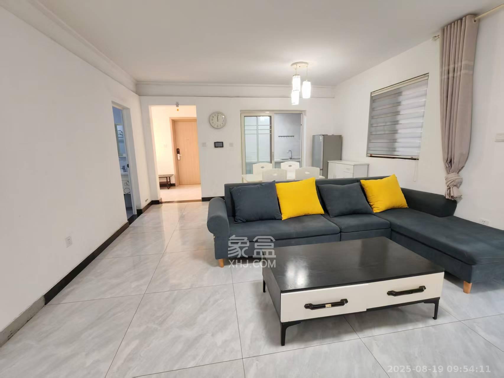 时代倾城三期  3室2厅2卫    1950.0元/月 时代倾城三期  3室2厅2卫    1950.0元/月室内图