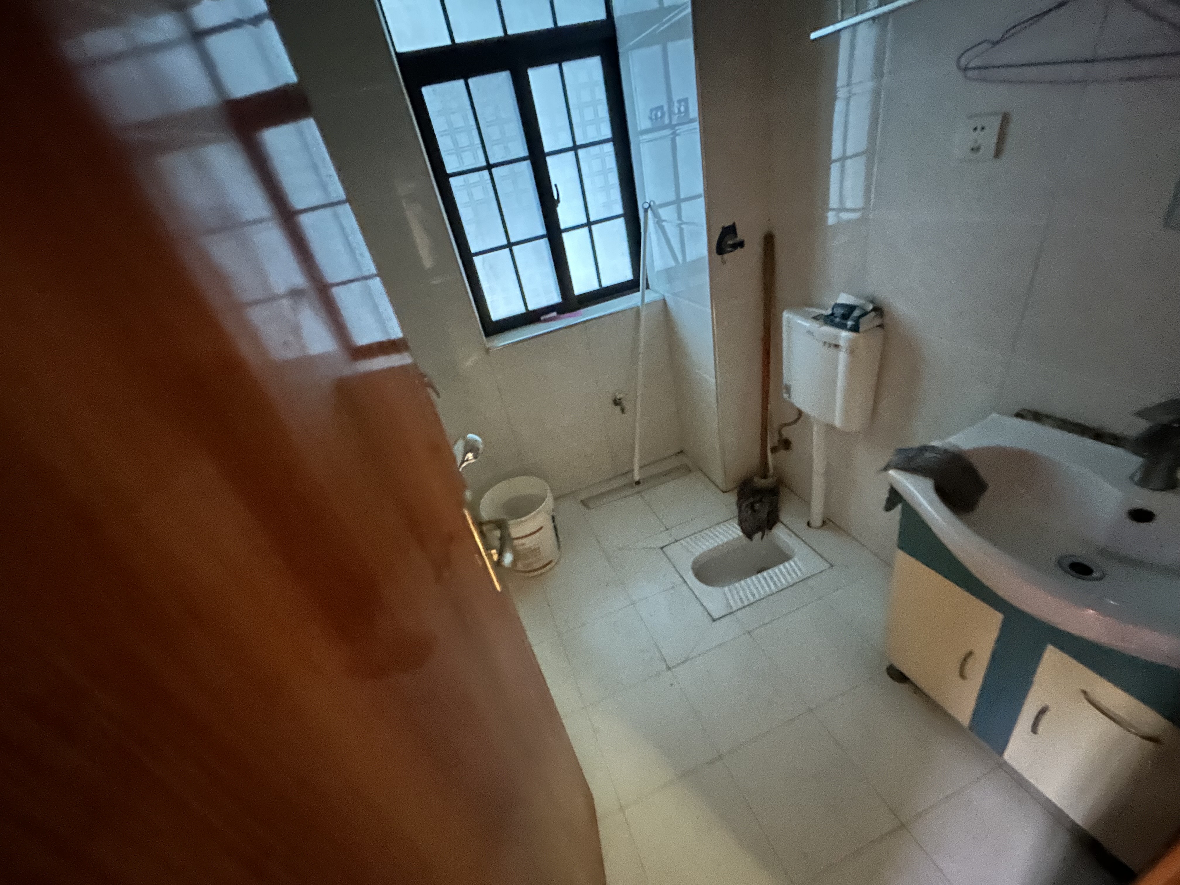 逸臣广场 2室2厅1卫 1500.0元/月 逸臣广场 2室2厅1卫 1500.0元/月室内图