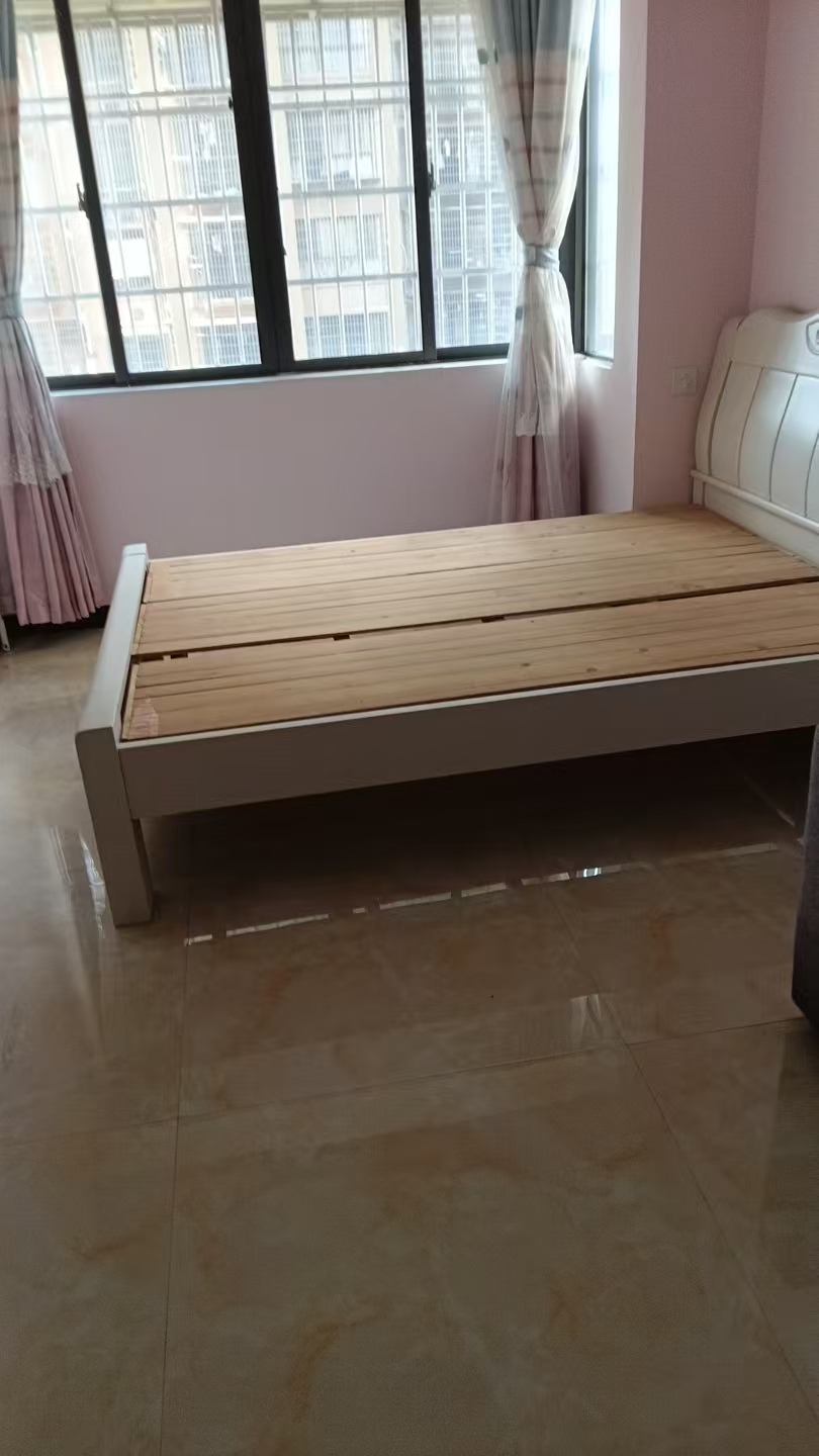 滨江花园 1室1厅1卫 14.8万 滨江花园 1室1厅1卫 14.8万室内图