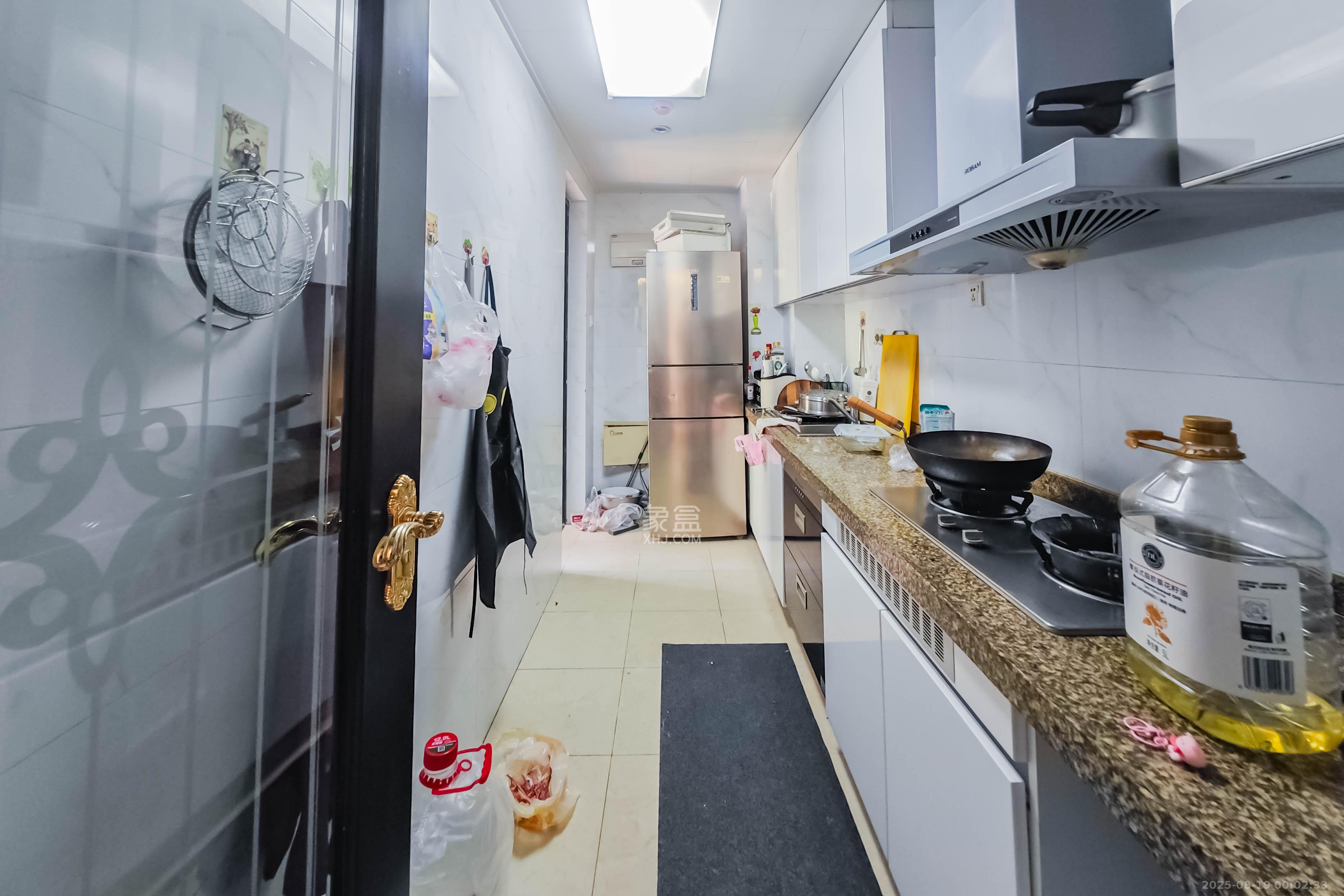 恒大国际广场 2室1厅1卫 72.0万 恒大国际广场 2室1厅1卫 72.0万厨房