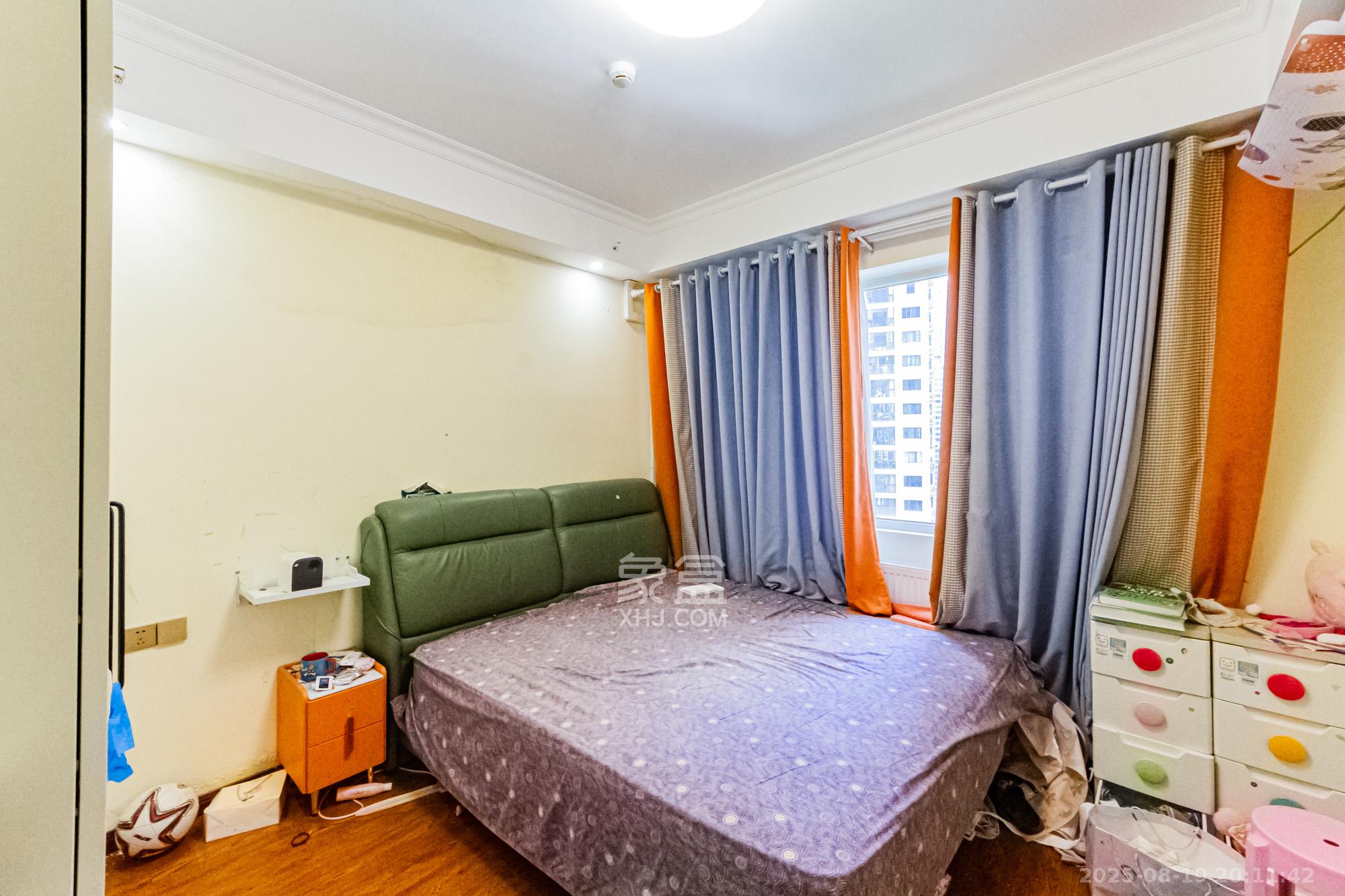 北辰三角洲E4区 3室2厅1卫 104.9万 北辰三角洲E4区 3室2厅1卫 104.9万卧室