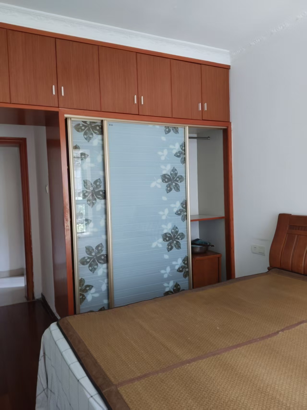 龙江明珠(龙江花苑)  3室2厅2卫   1800.00元/月室内图