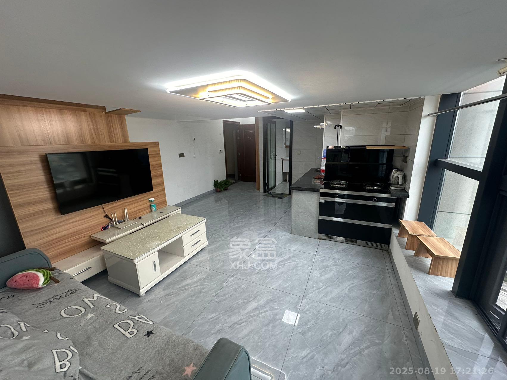 开利星空城市公馆  4室1厅1卫    1600.0元/月室内图