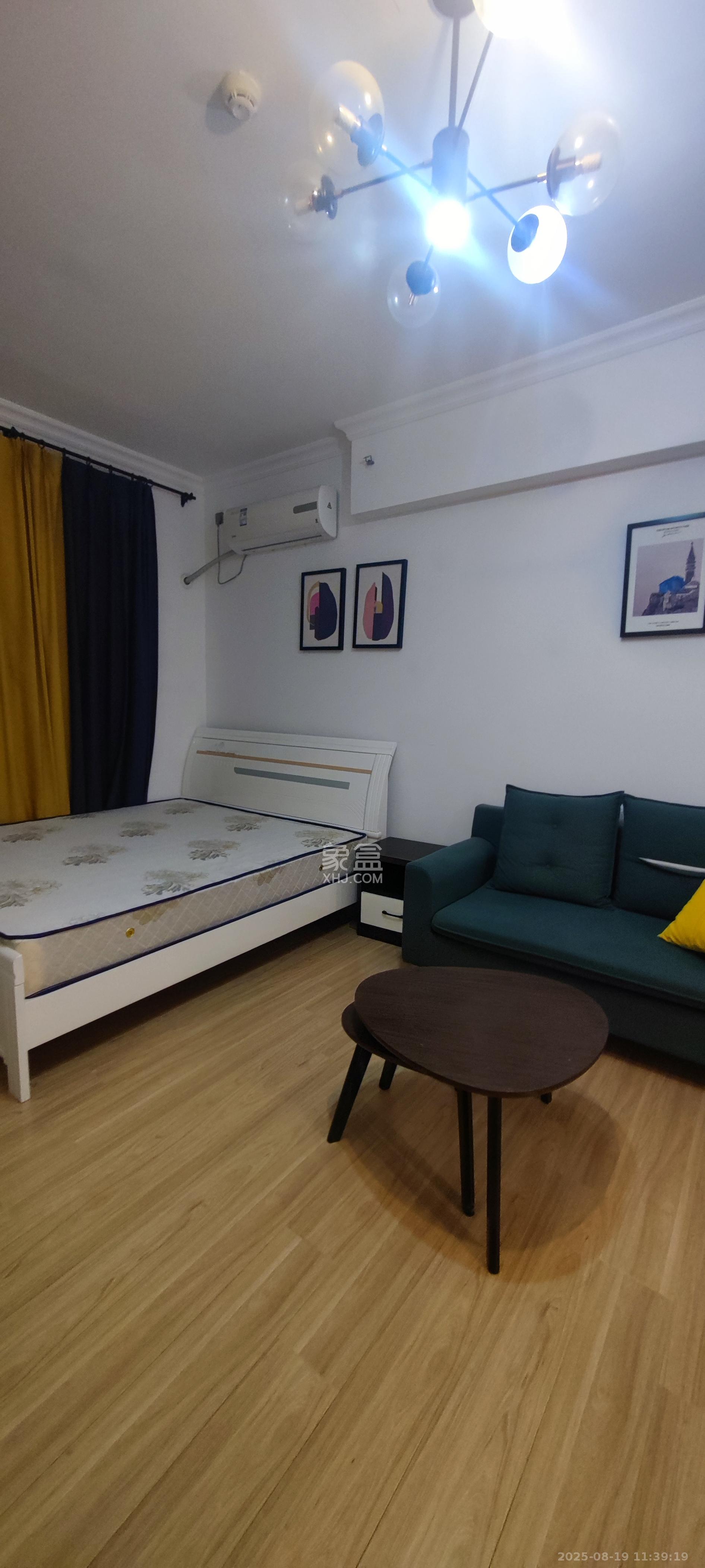 碧桂园星城首府  1室1厅1卫    1350.0元/月室内图