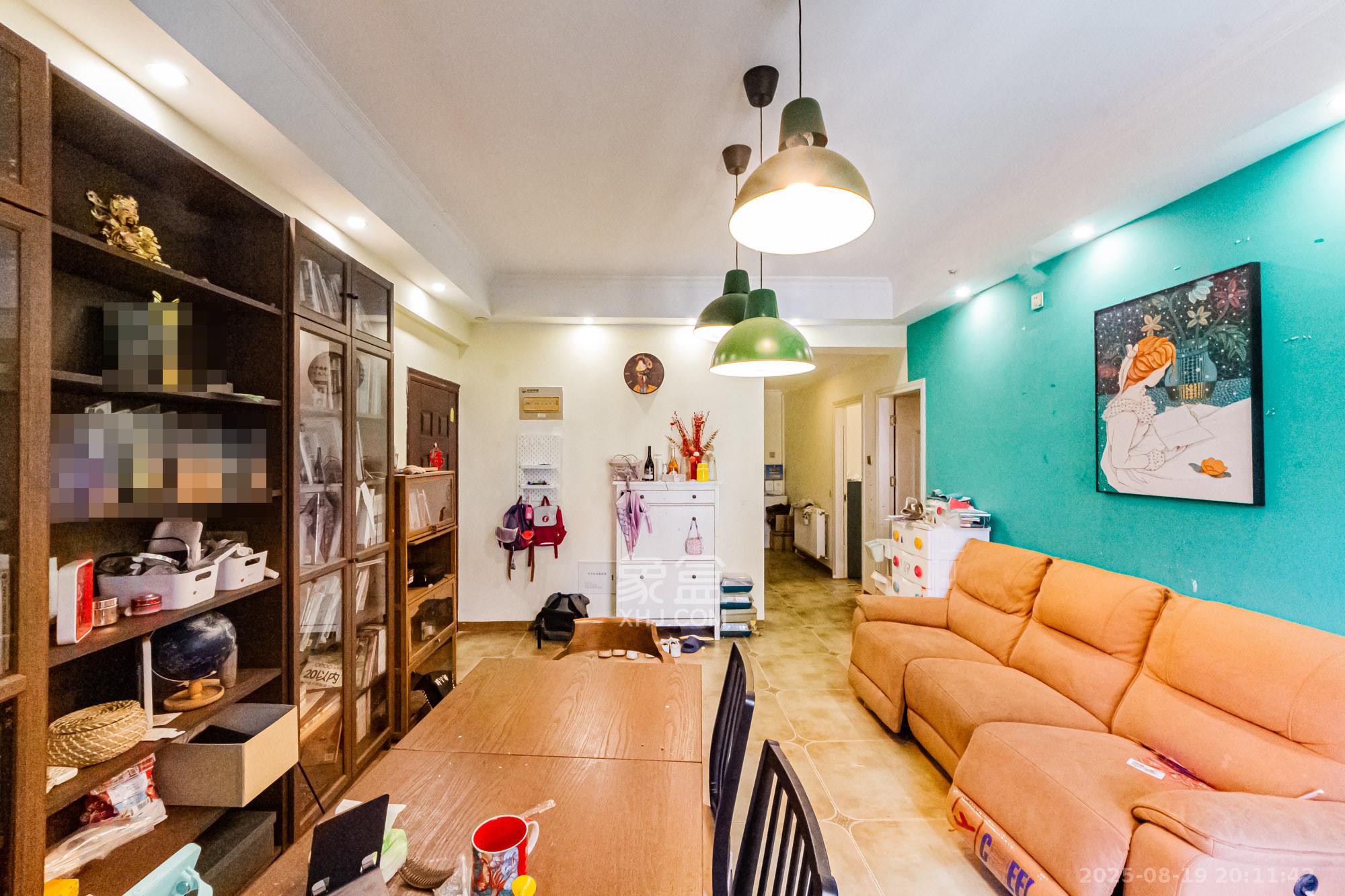 北辰三角洲E4区 3室2厅1卫 104.9万 北辰三角洲E4区 3室2厅1卫 104.9万客厅