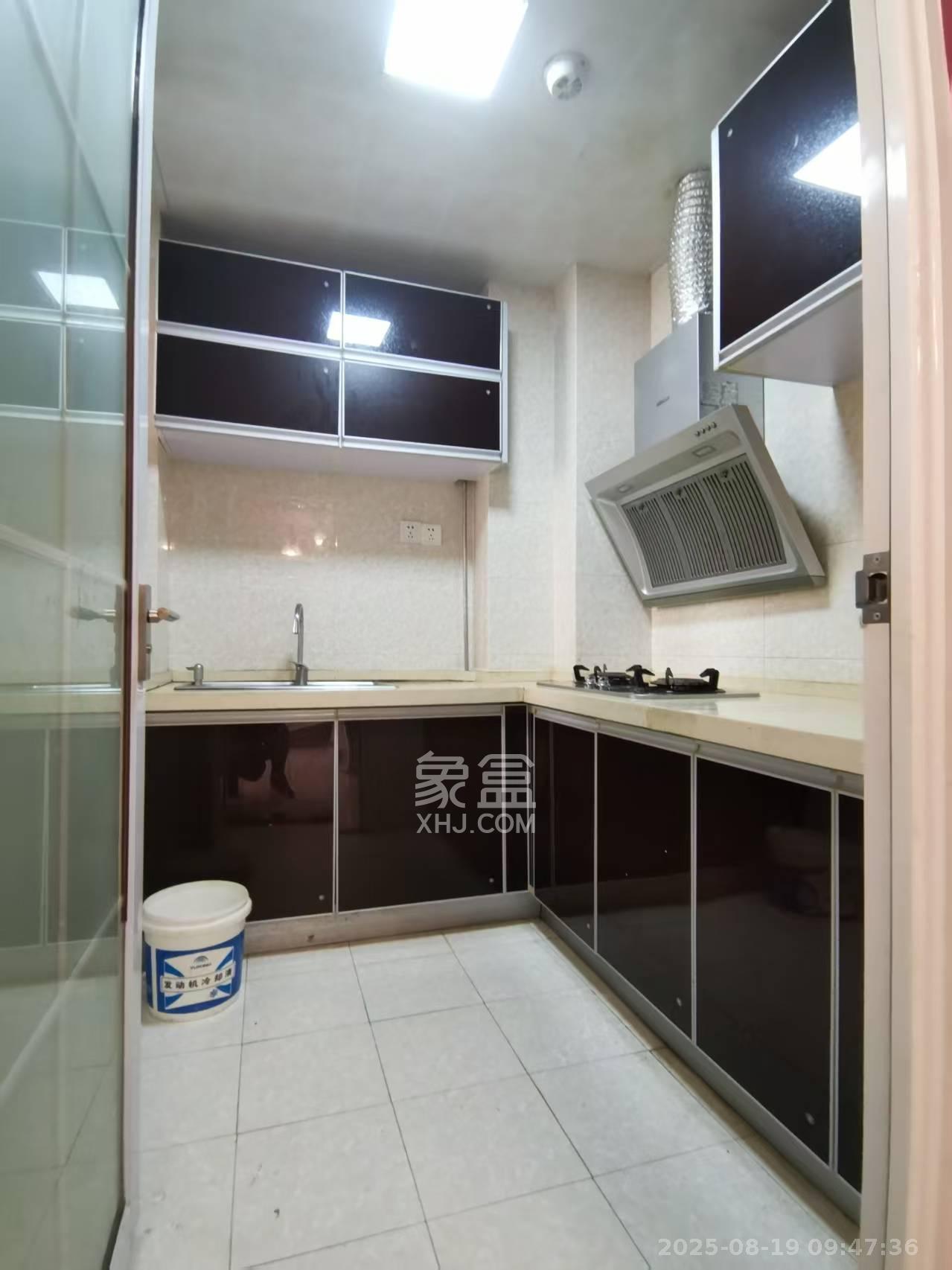 万博汇  2室2厅1卫   2500.00元/月室内图