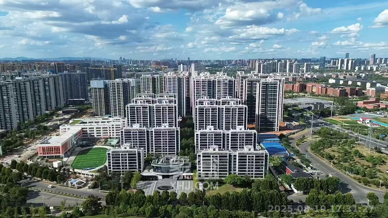 龙湖天璞  4室2厅3卫    4800.0元/月室内图