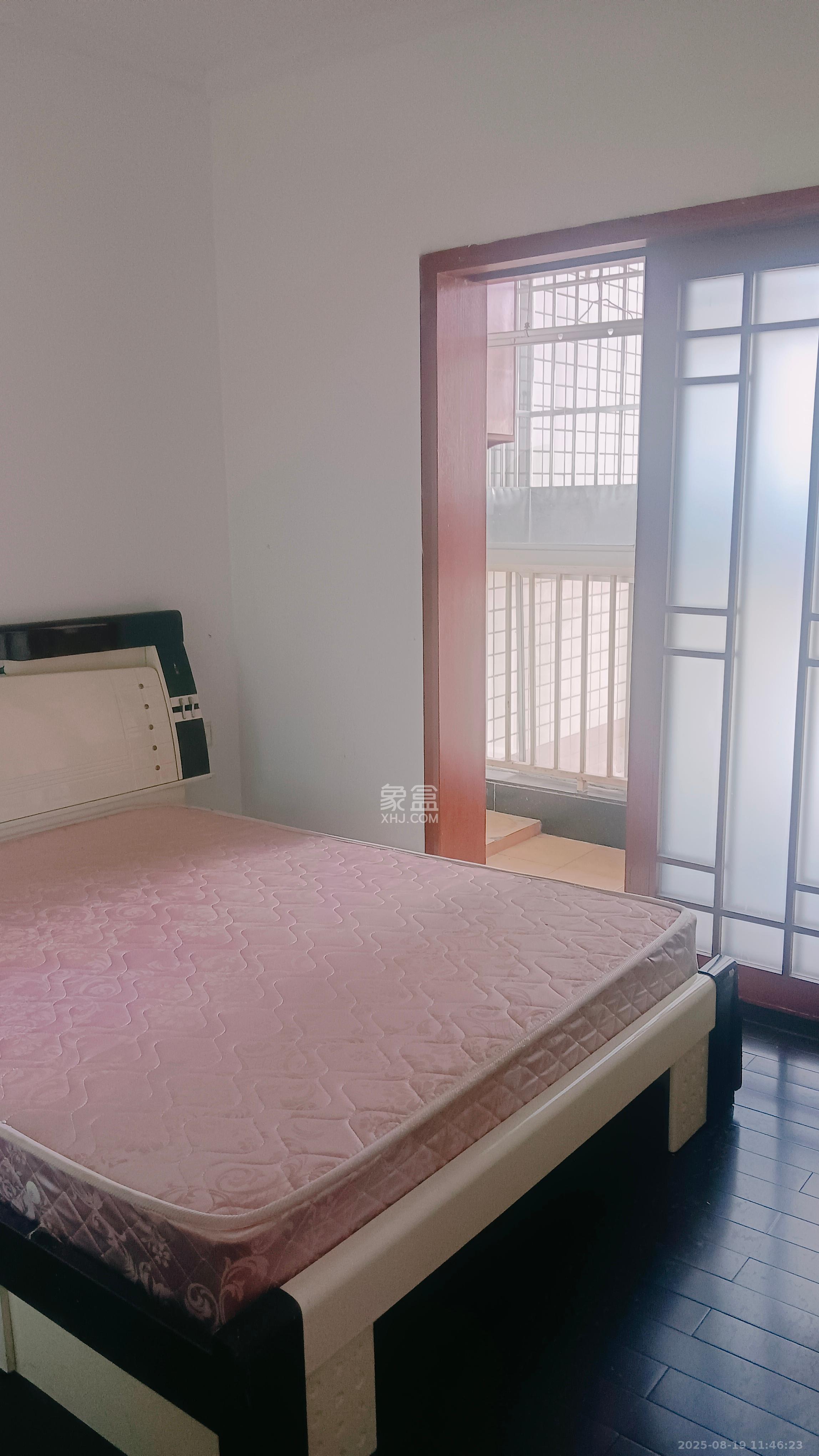 东方新世界 2室2厅1卫 2100.0元/月 东方新世界 2室2厅1卫 2100.0元/月室内图