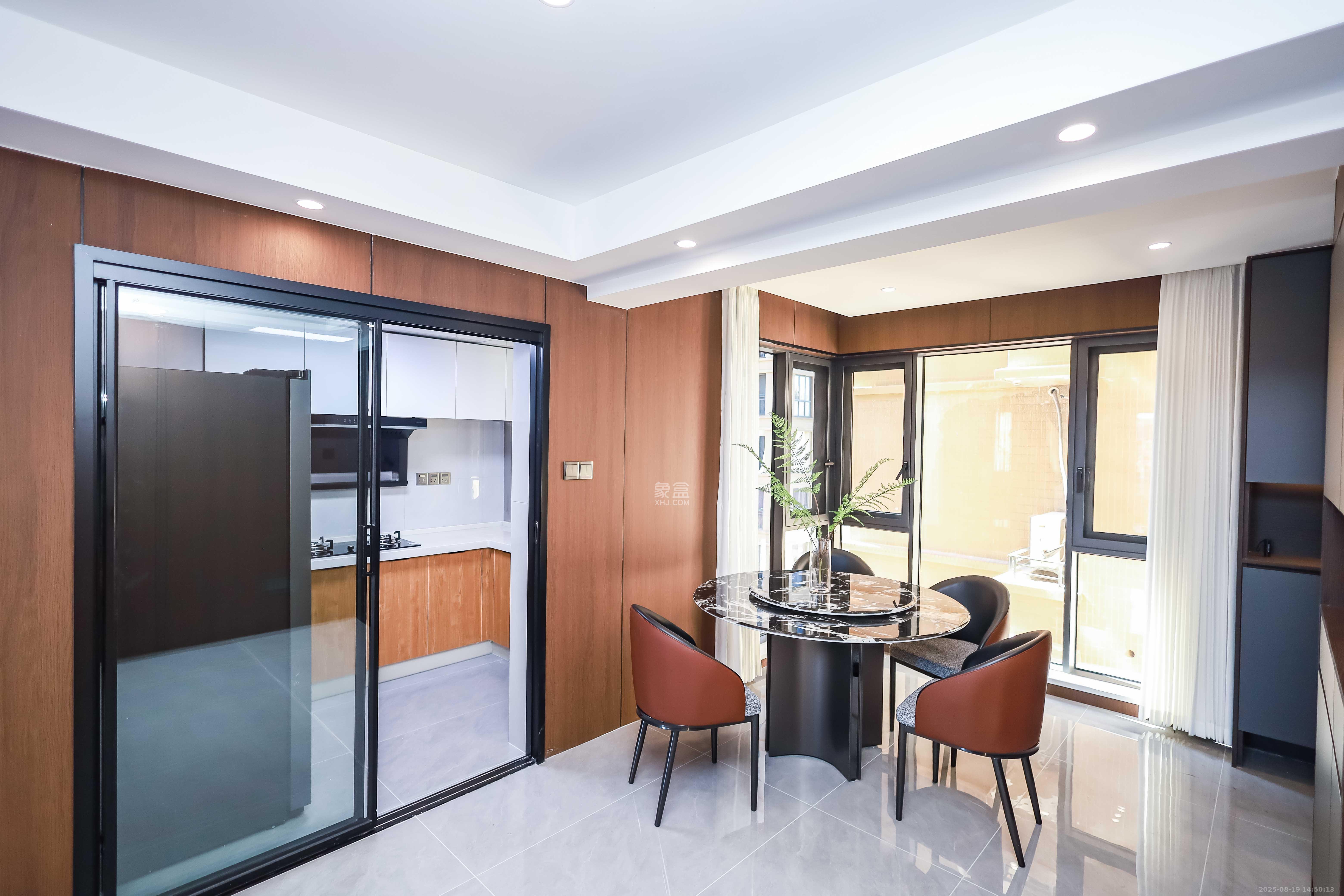 永祺西京 3室2厅1卫 168.0万 永祺西京 3室2厅1卫 168.0万客厅