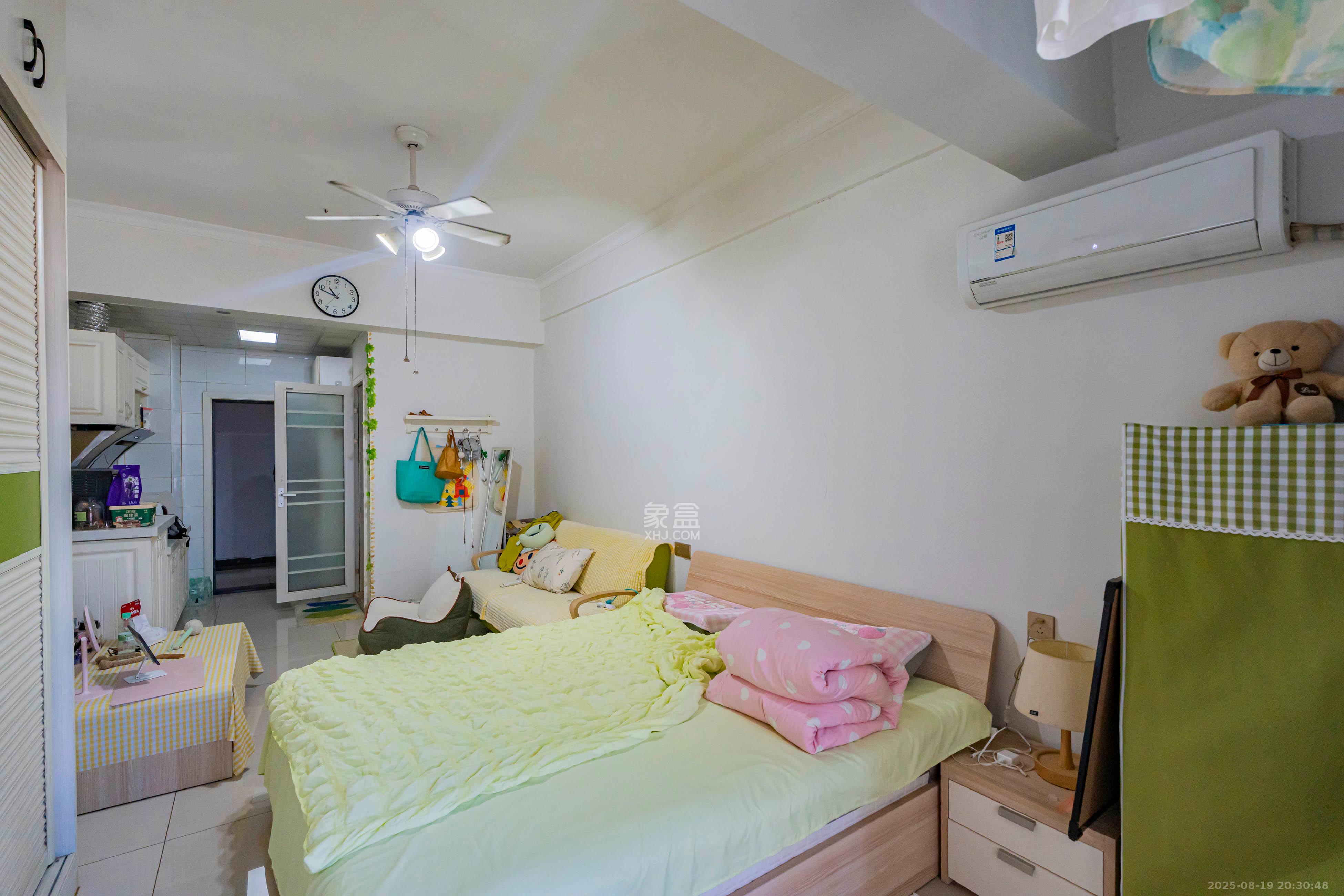 豪菲斯国际公寓(缤纷一季)  1室1厅1卫    28.0万 豪菲斯国际公寓(缤纷一季)  1室1厅1卫    28.0万卧室