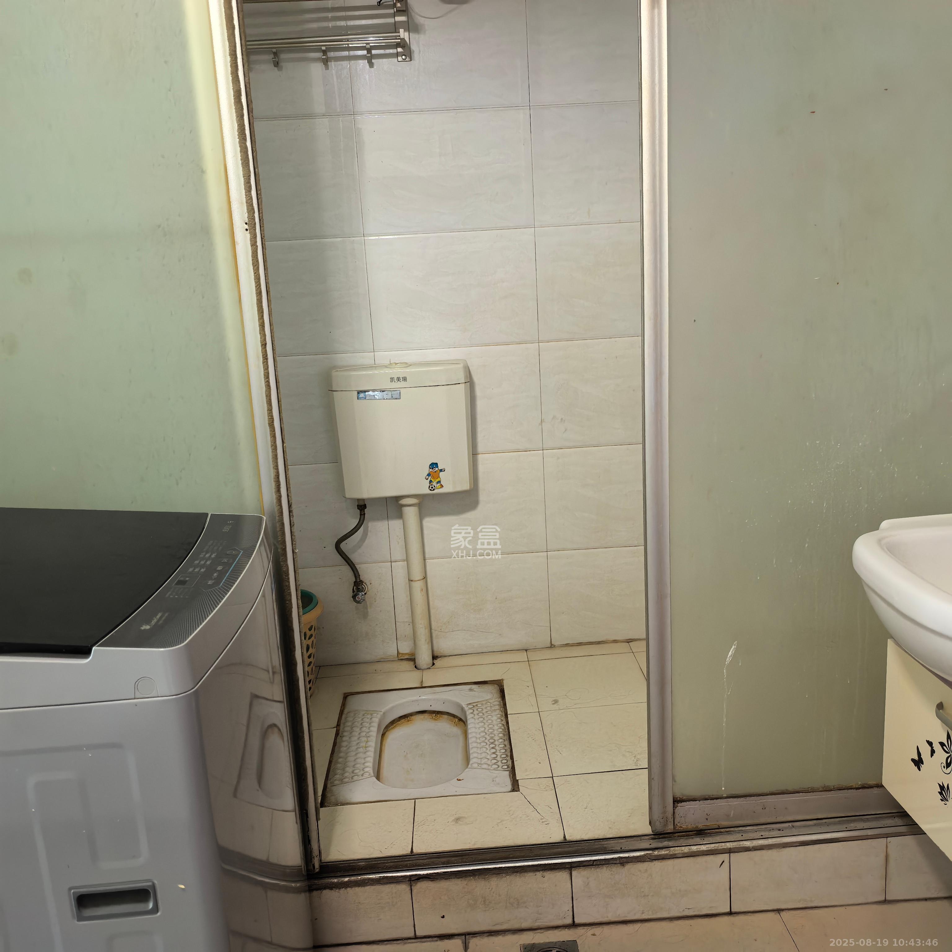 名富公寓  1室1厅0卫    1300.0元/月室内图