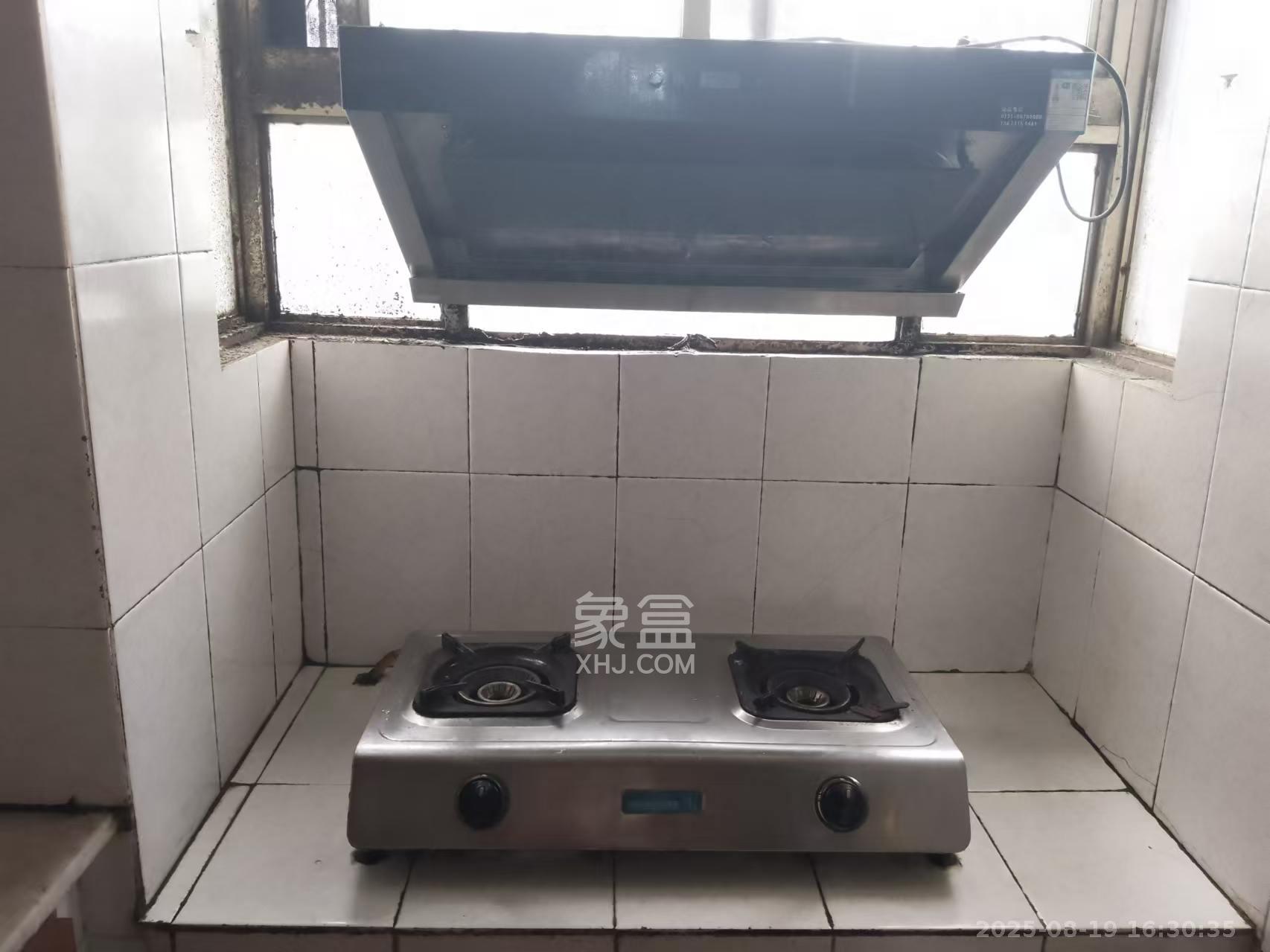 中南家园  3室2厅1卫    1250.0元/月室内图