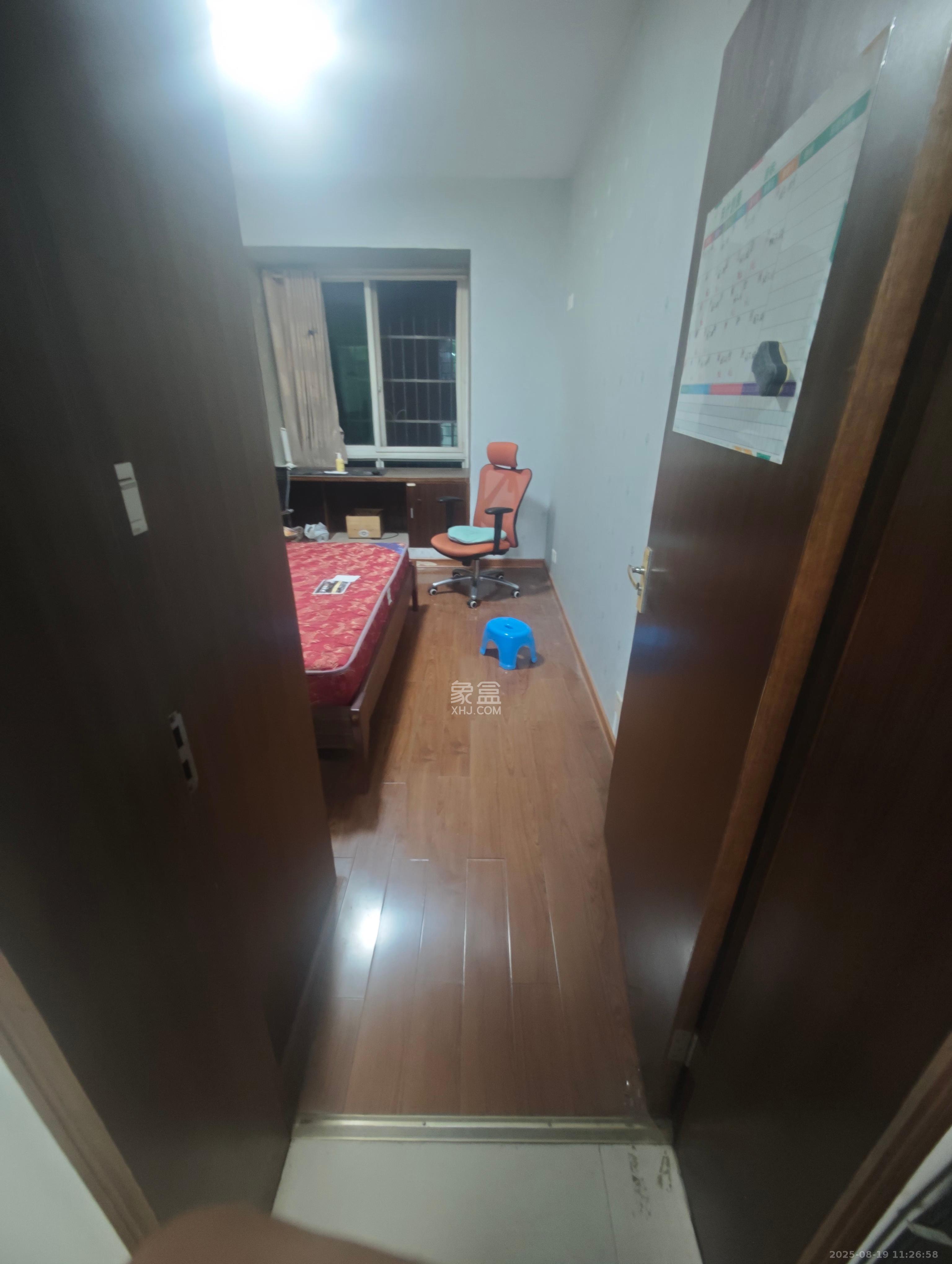 广泰家园  2室1厅1卫   1600.00元/月室内图