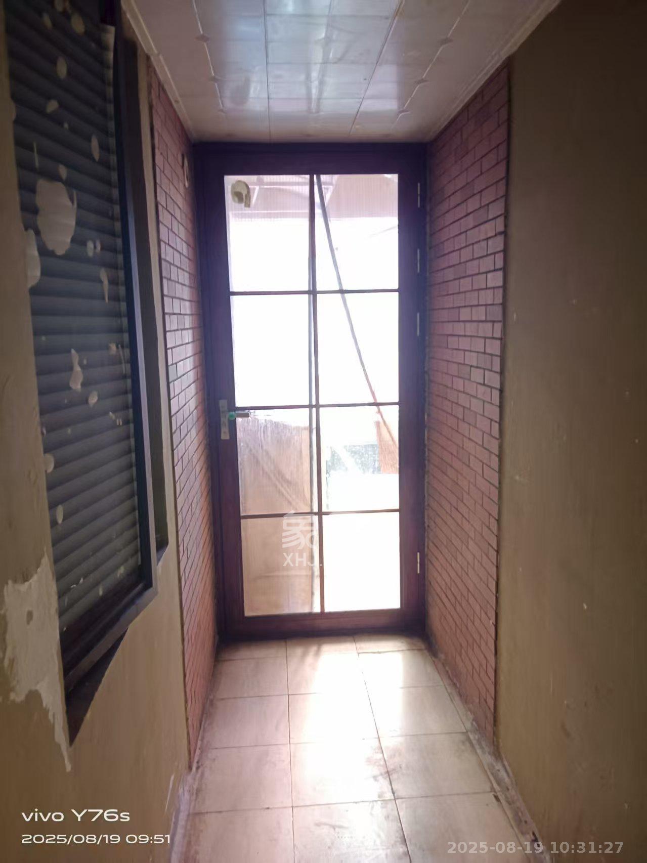 金谷豪庭 2室2厅1卫 1600.0元/月 金谷豪庭 2室2厅1卫 1600.0元/月室内图