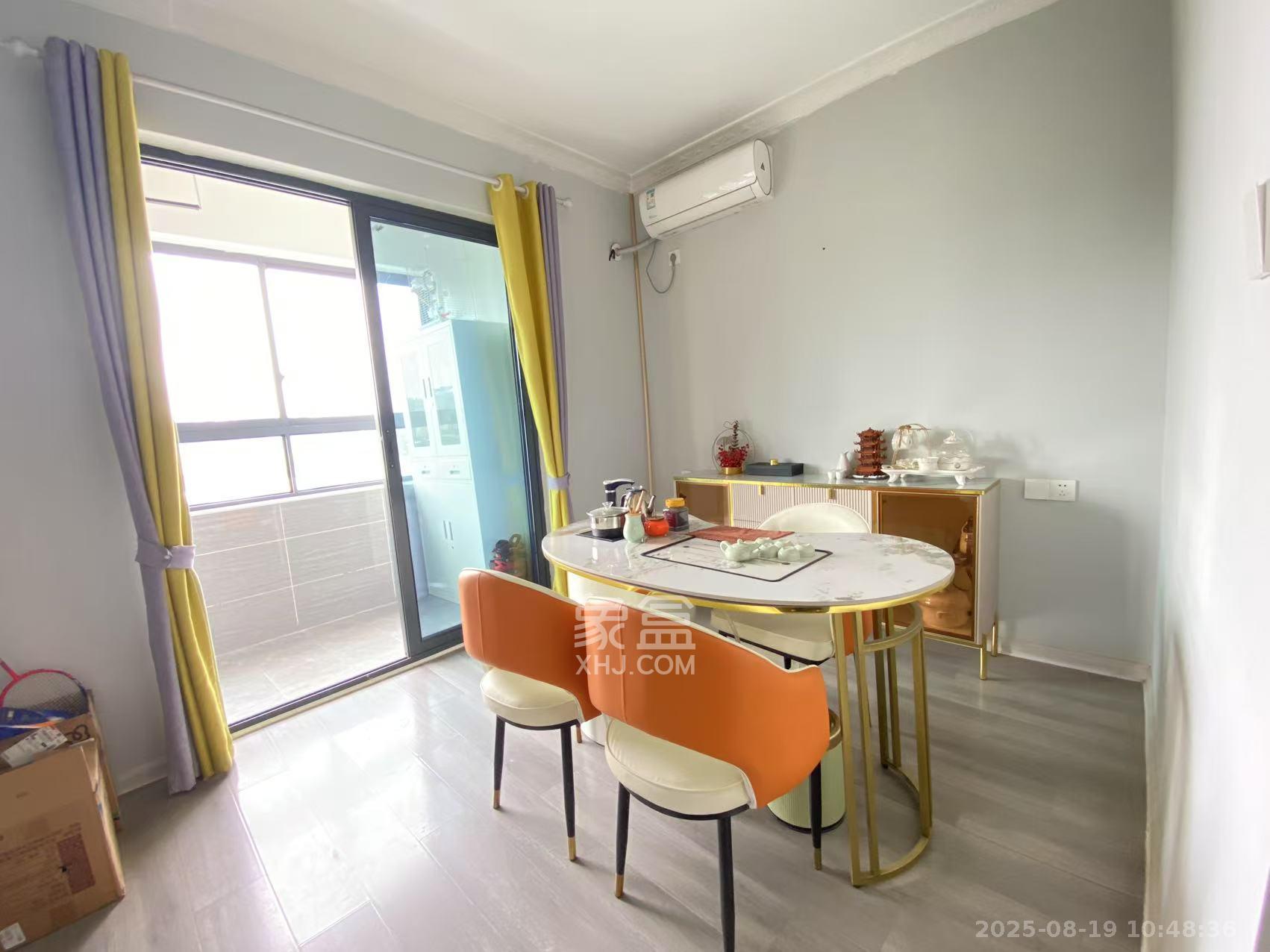 和泓融成府 4室2厅2卫 3500.0元/月 和泓融成府 4室2厅2卫 3500.0元/月室内图