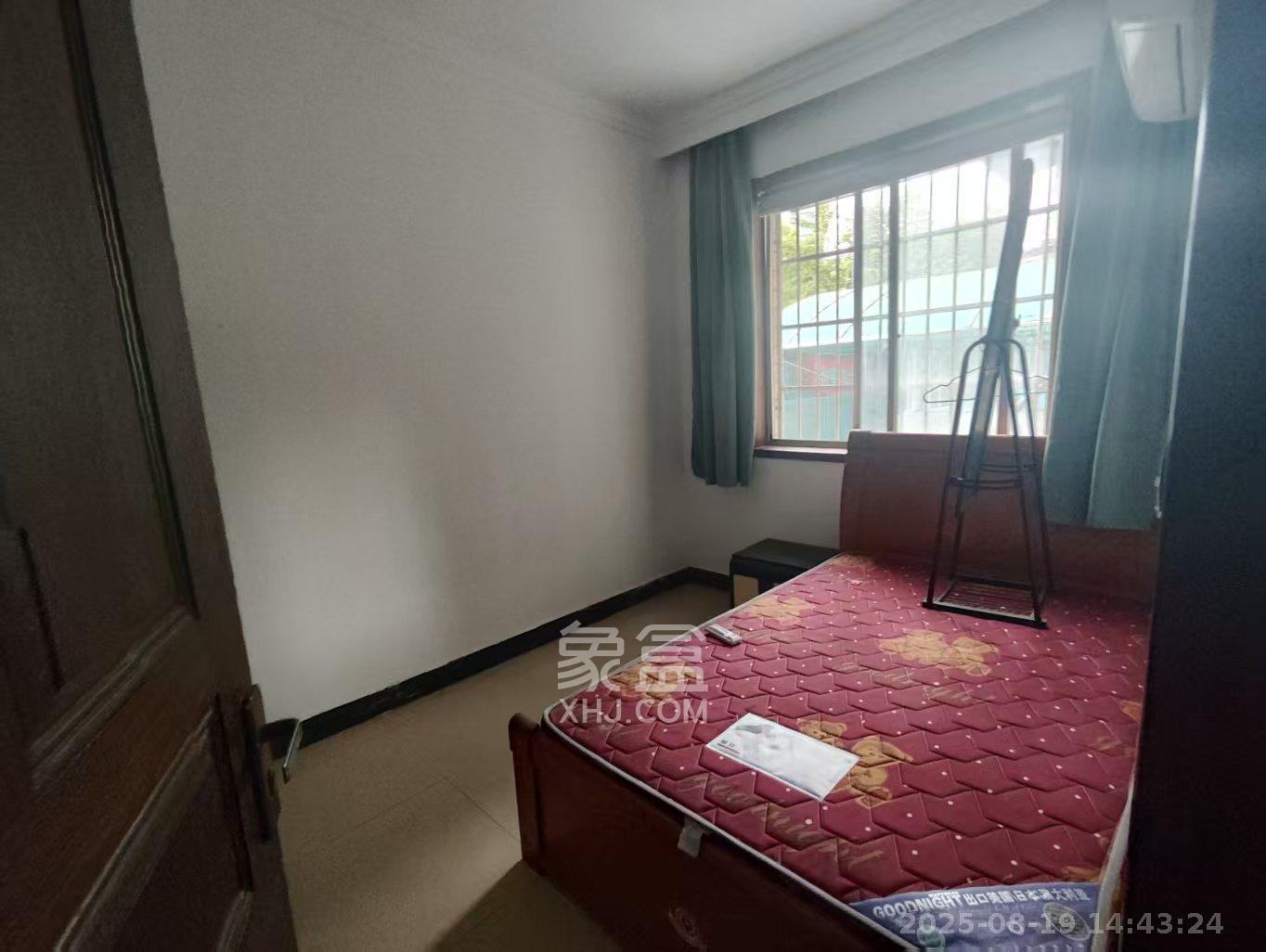 天韵家园 3室2厅1卫 2100.0元/月 天韵家园 3室2厅1卫 2100.0元/月室内图