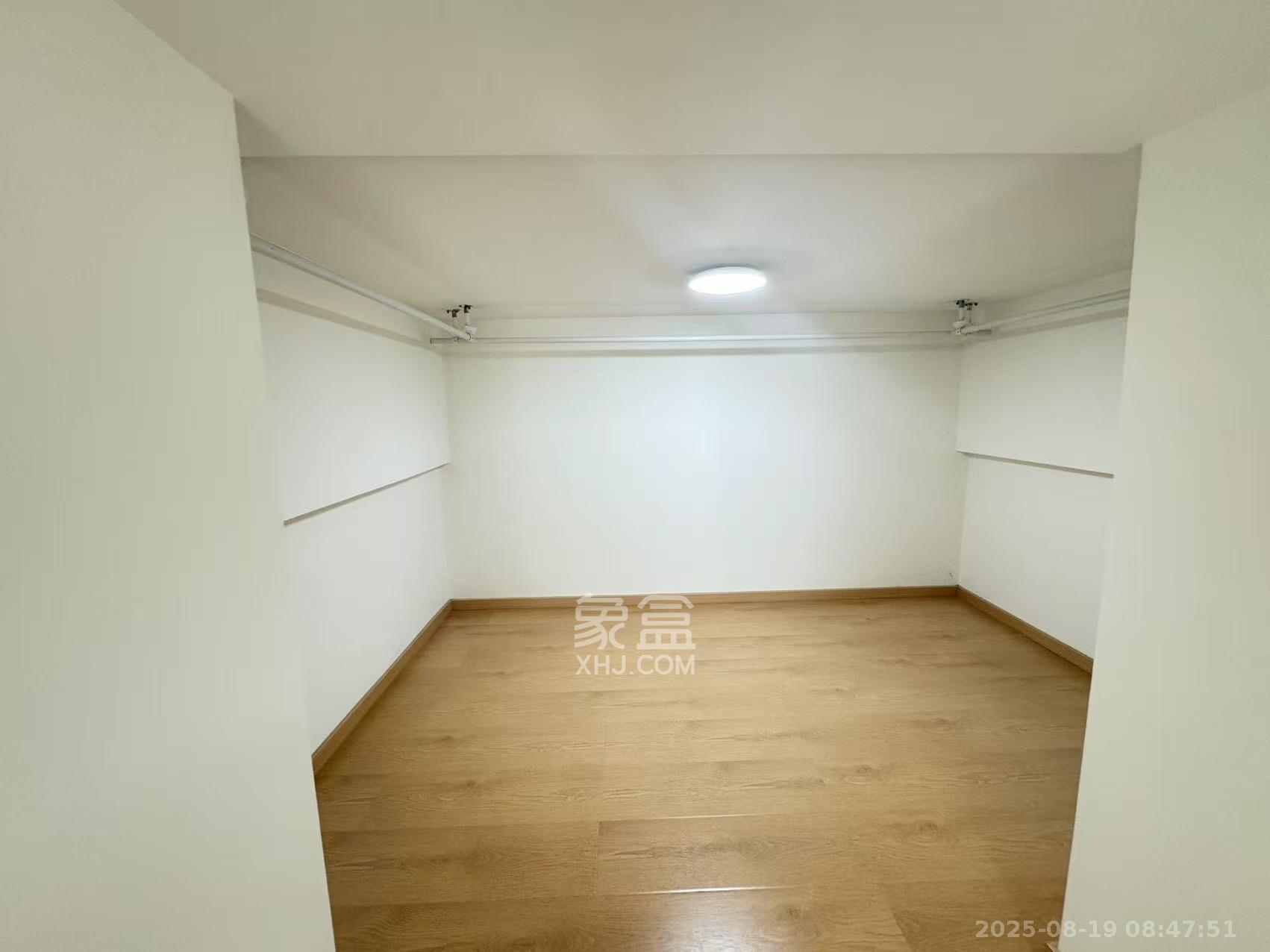 珠江花城好世界 1室1厅1卫 2300.0元/月 珠江花城好世界 1室1厅1卫 2300.0元/月室内图