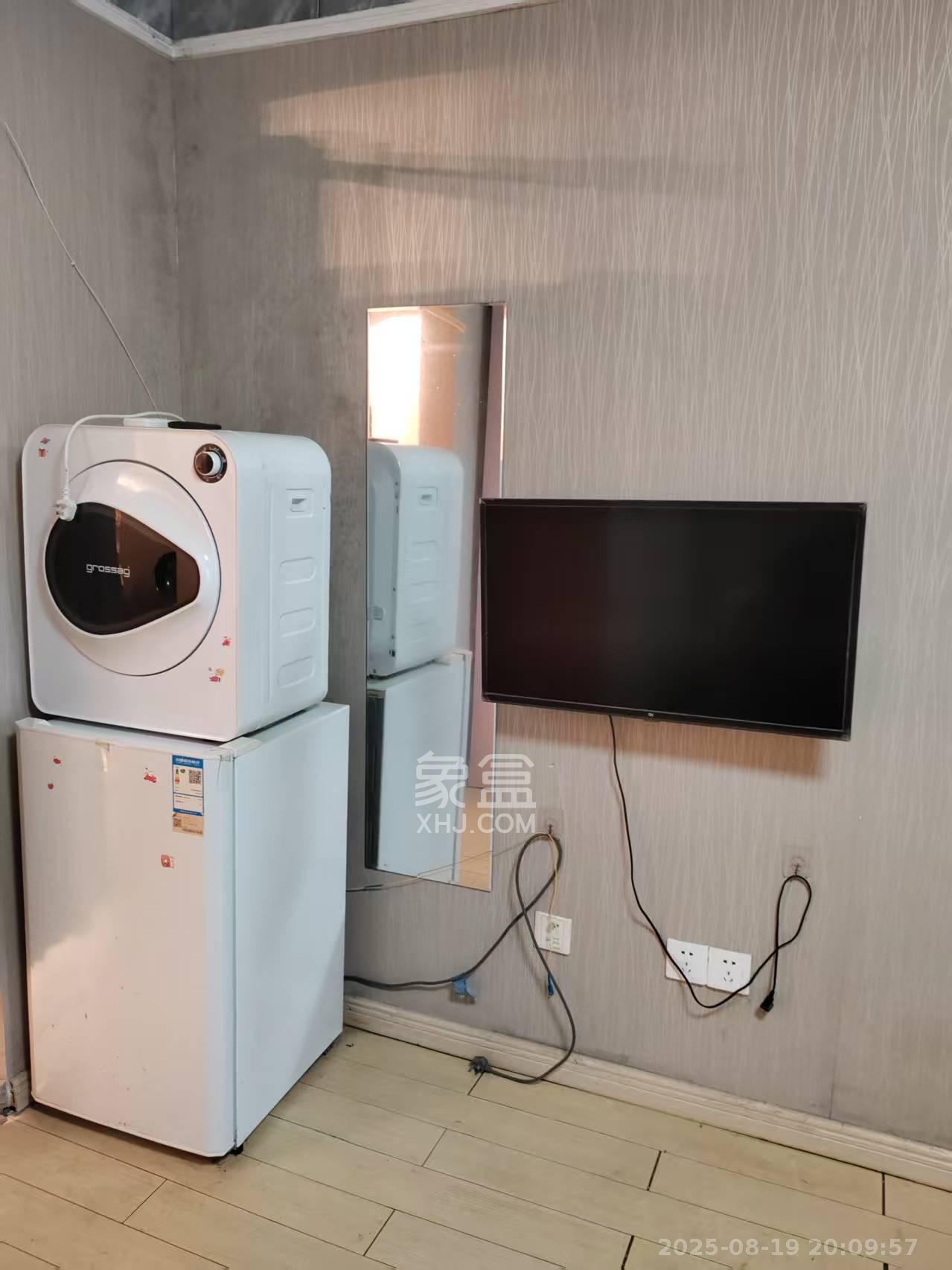 万科城  1室1厅1卫   1400.00元/月室内图