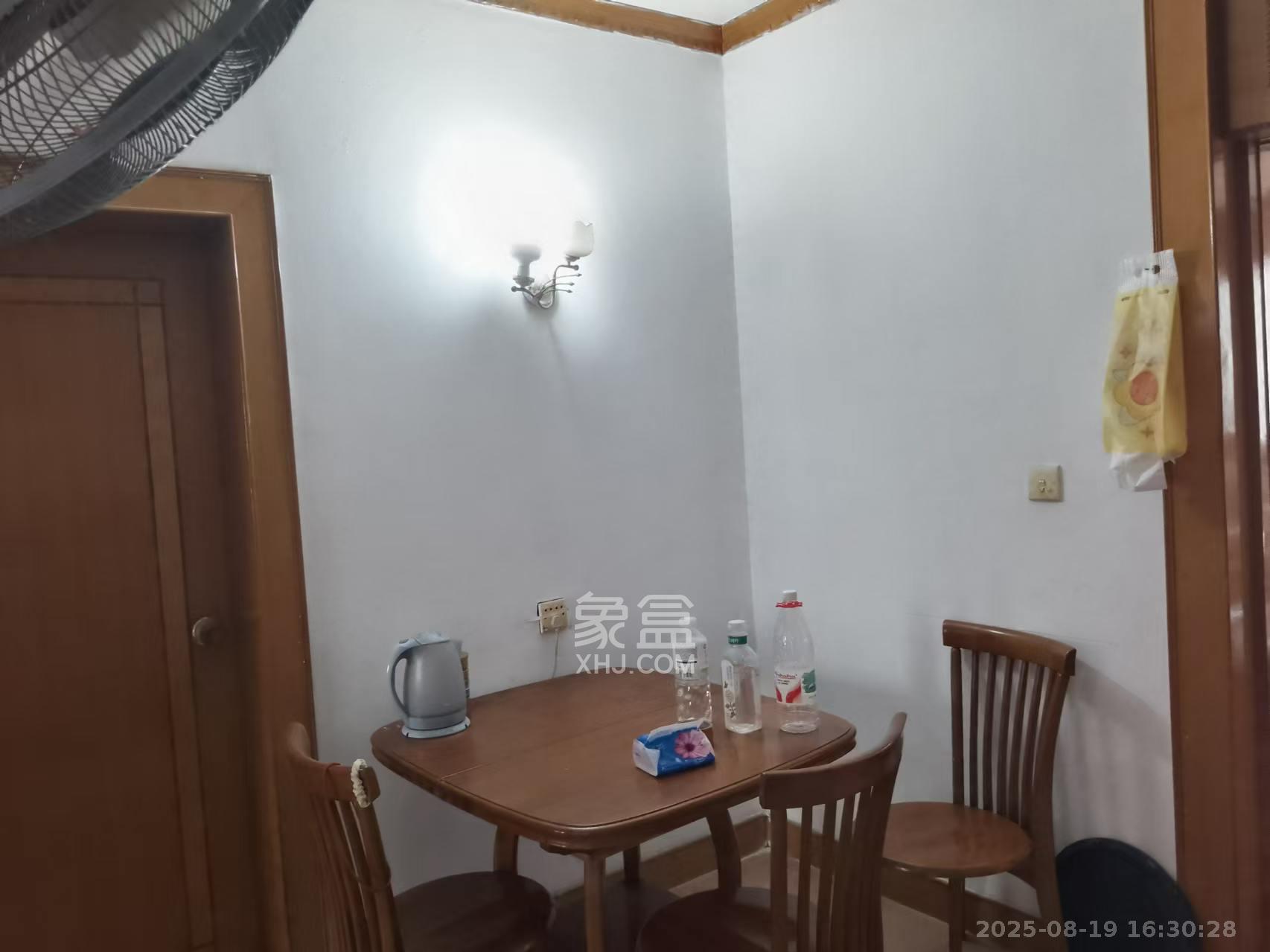 中南家园 3室2厅1卫 1250.0元/月 中南家园 3室2厅1卫 1250.0元/月室内图