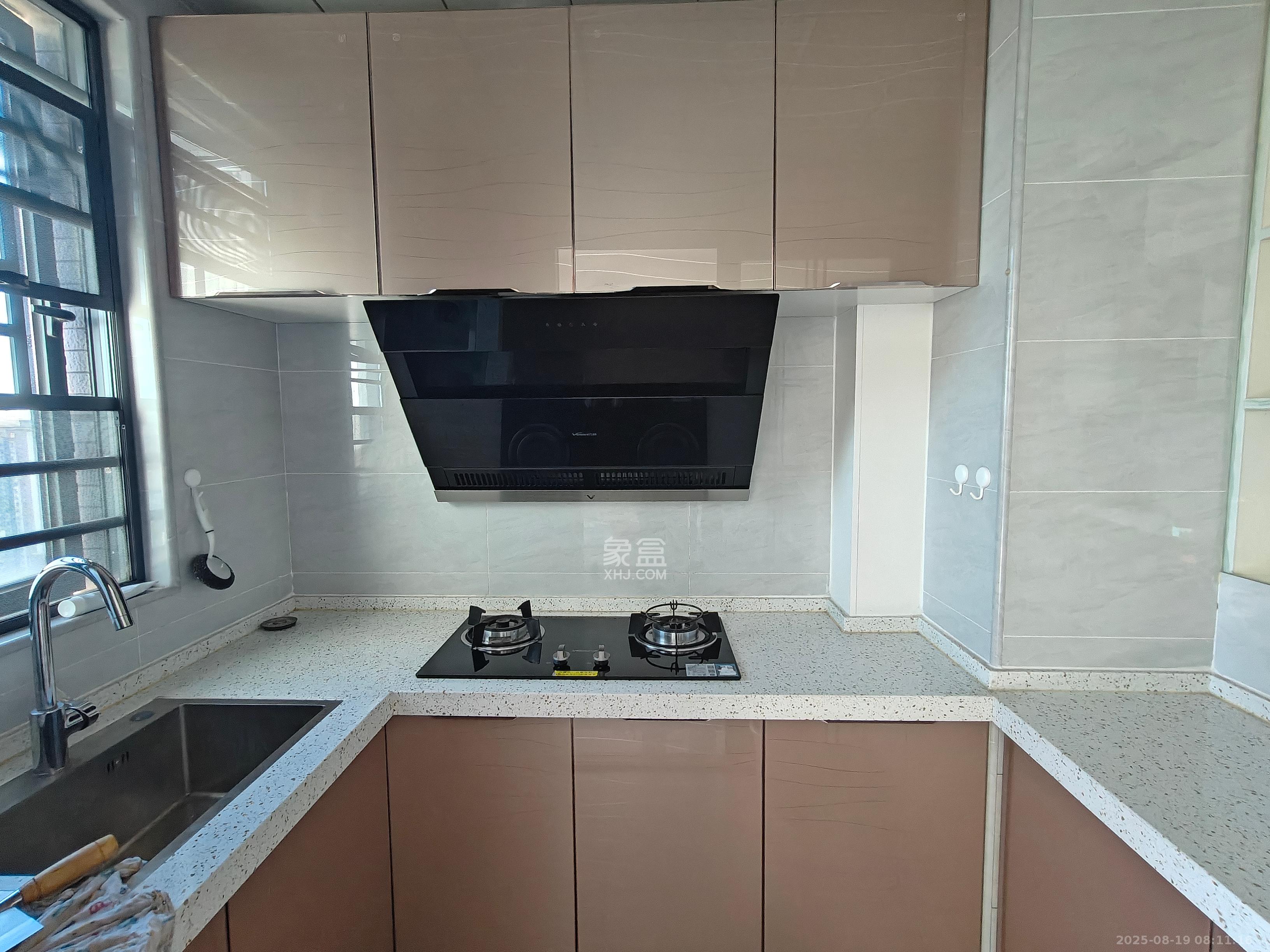 筑梦星园  1室1厅1卫    1800.0元/月室内图