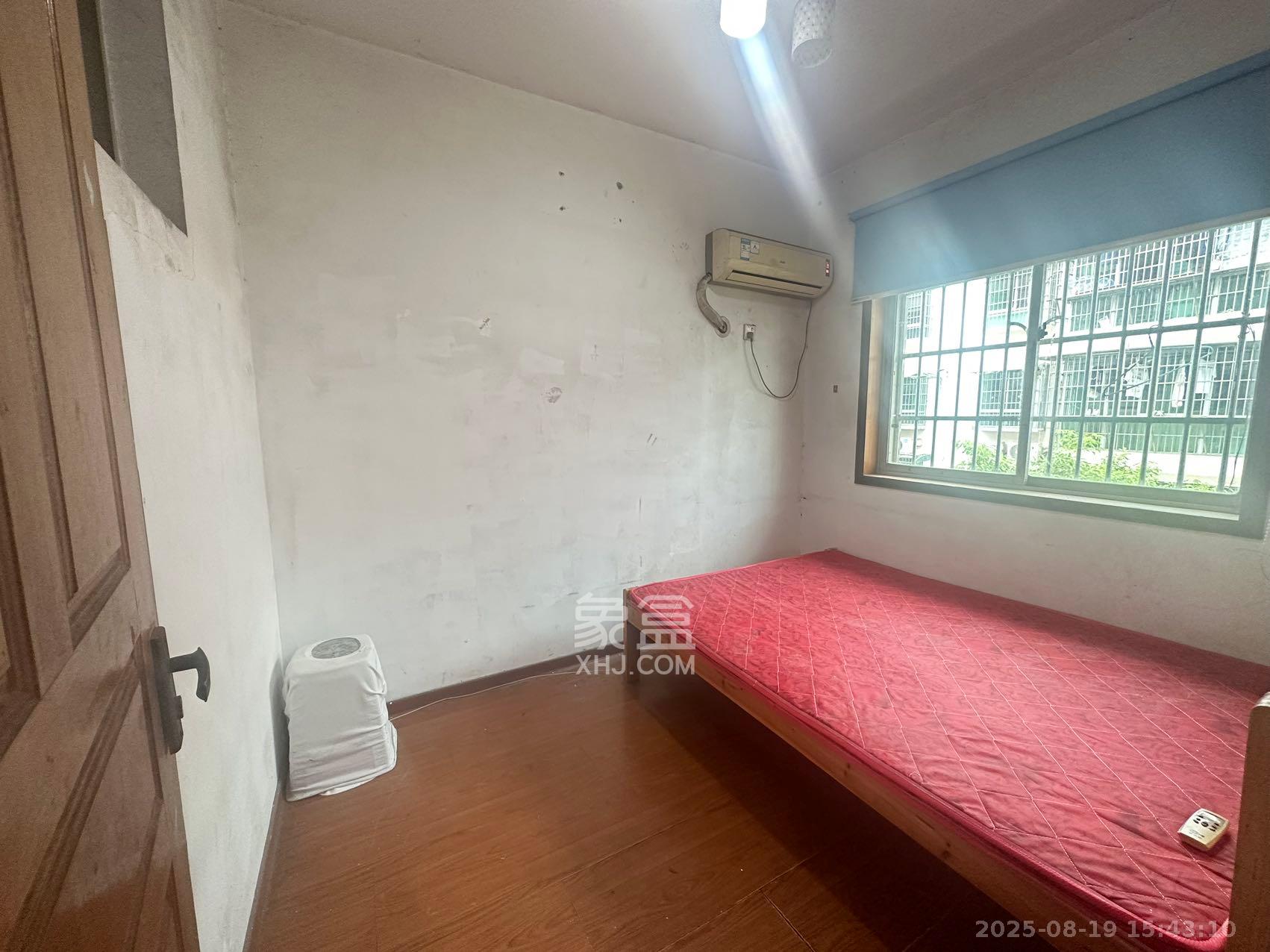 中南汽车世界 3室2厅2卫 1200.0元/月 中南汽车世界 3室2厅2卫 1200.0元/月室内图