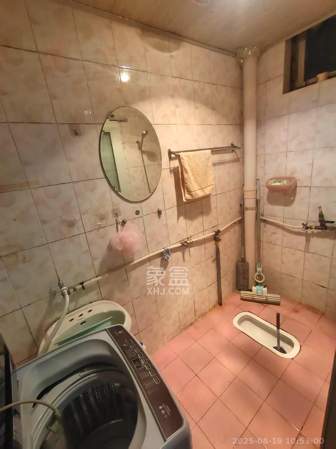 德政园 2室1厅1卫 1400.0元/月 德政园 2室1厅1卫 1400.0元/月室内图