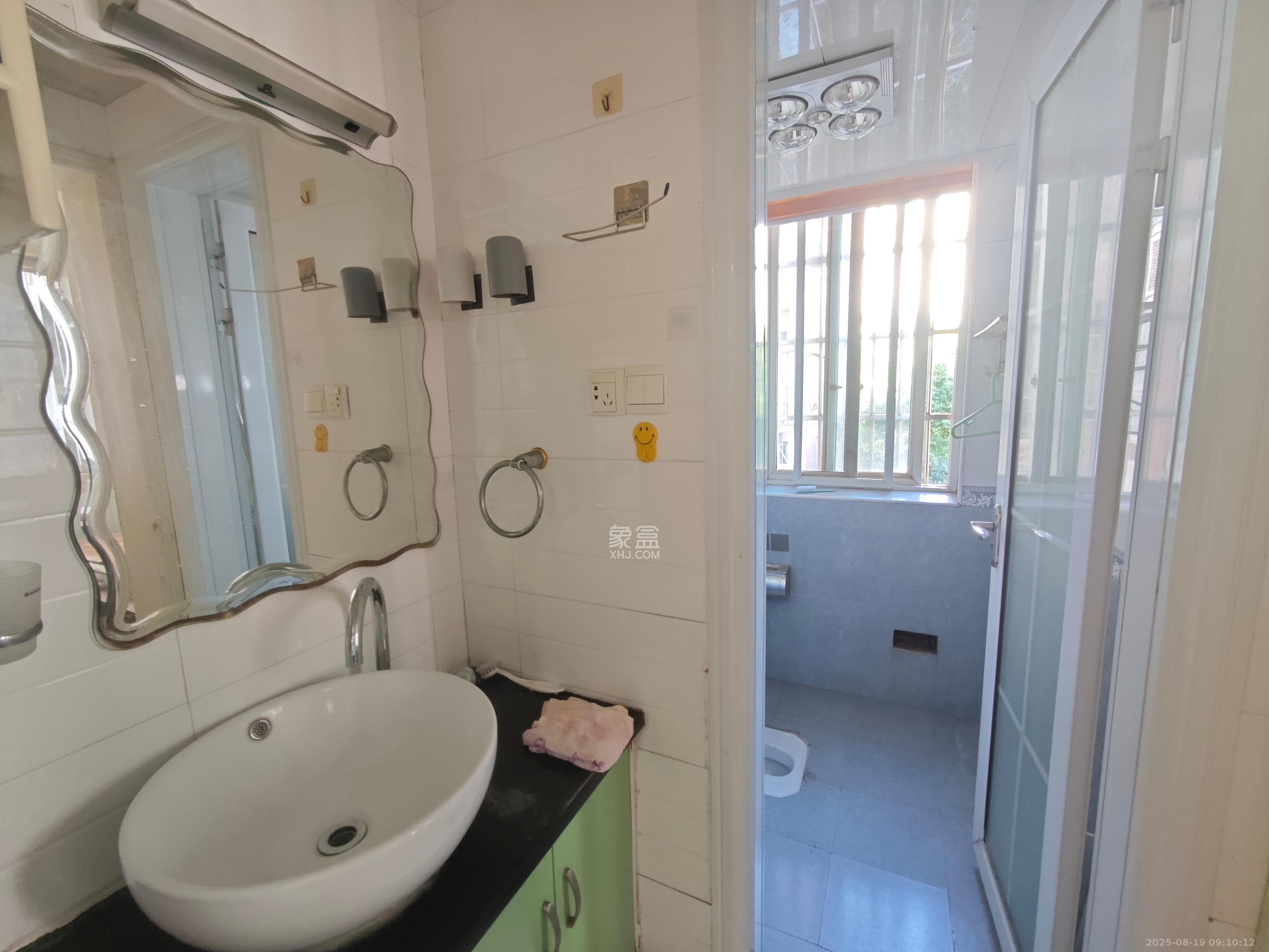 都江新城（都江新苑）  3室2厅2卫    3500.0元/月室内图